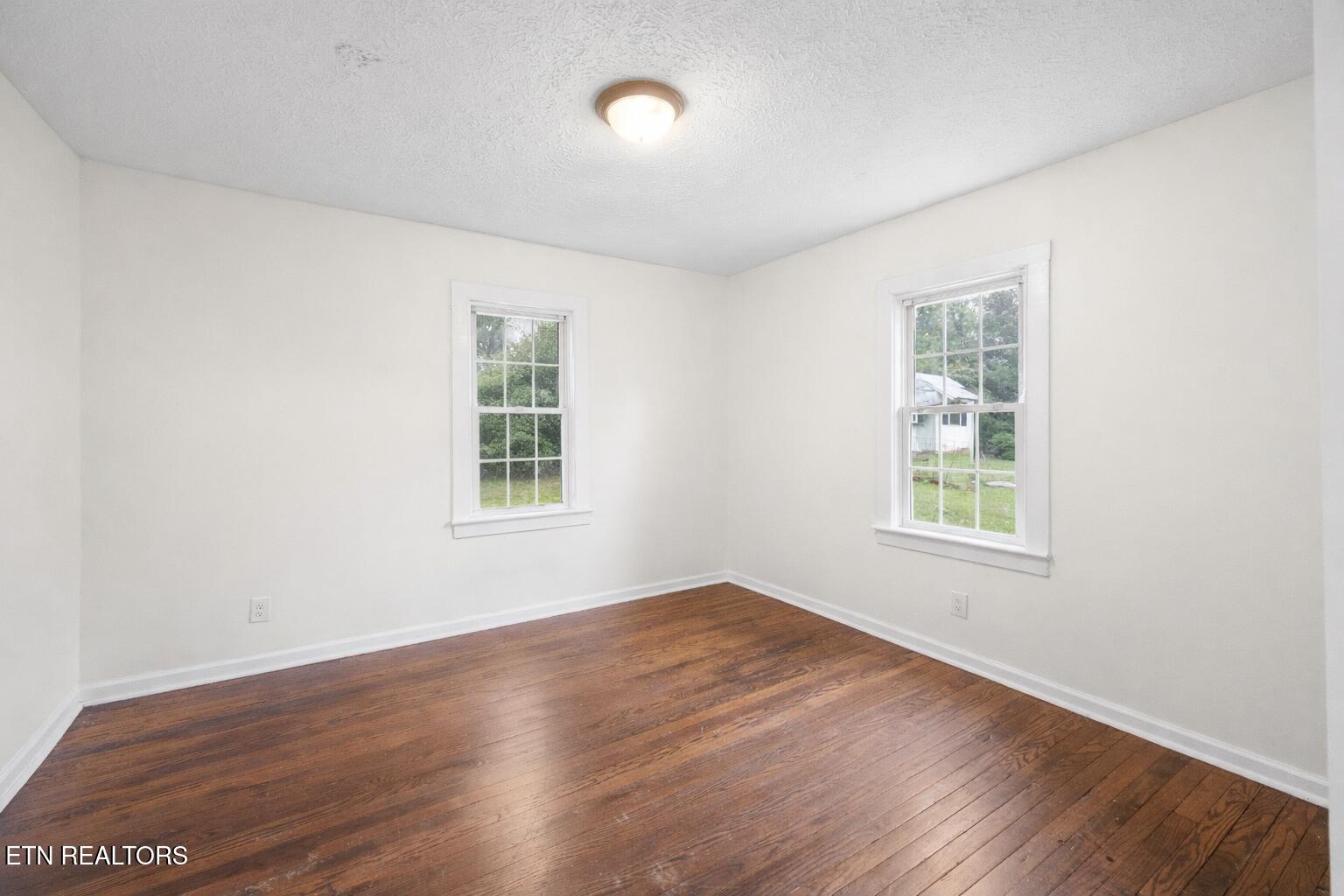 4854 Co Op Road Rockford TN 37853