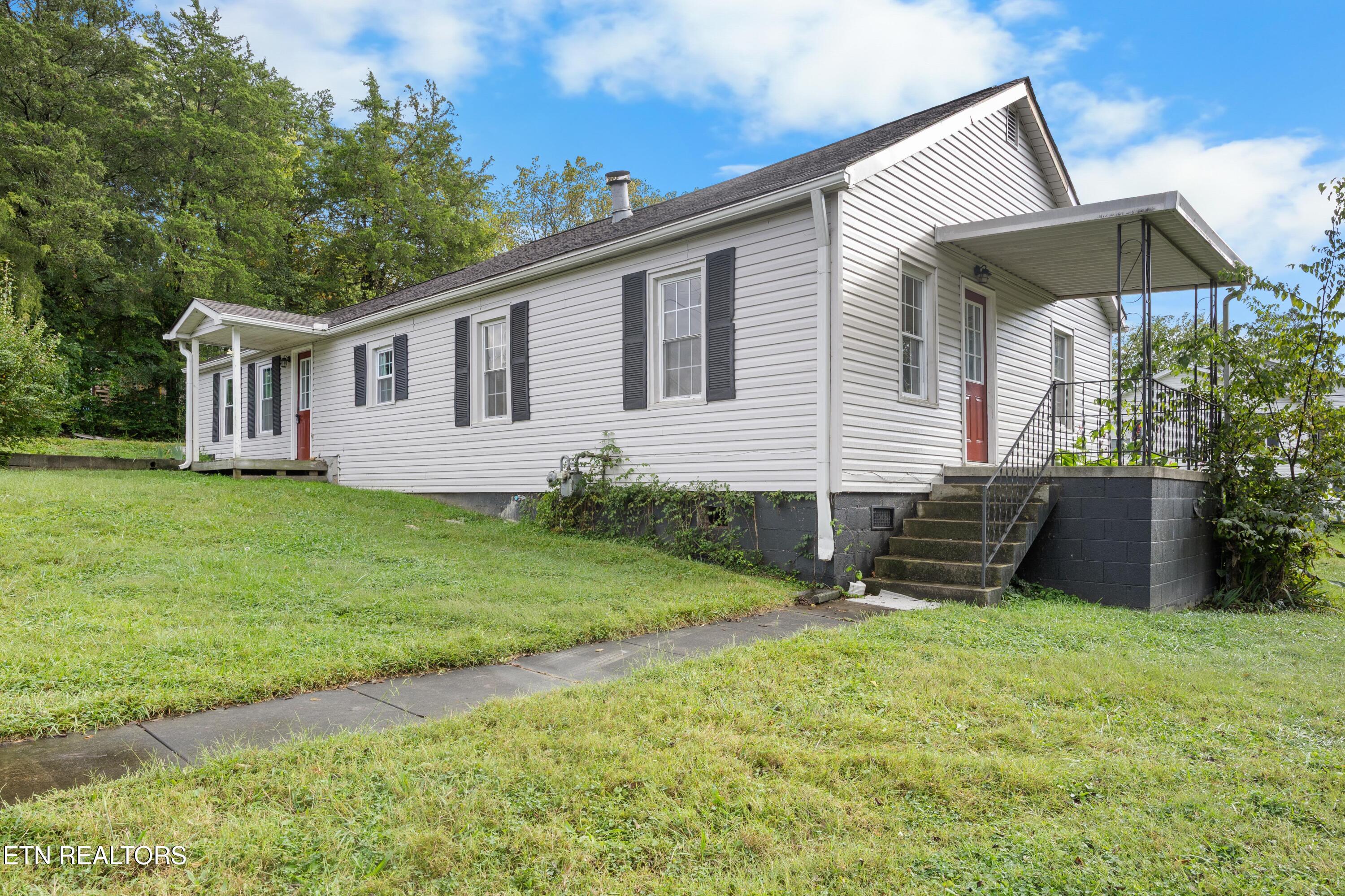 4854 Co Op Road Rockford TN 37853