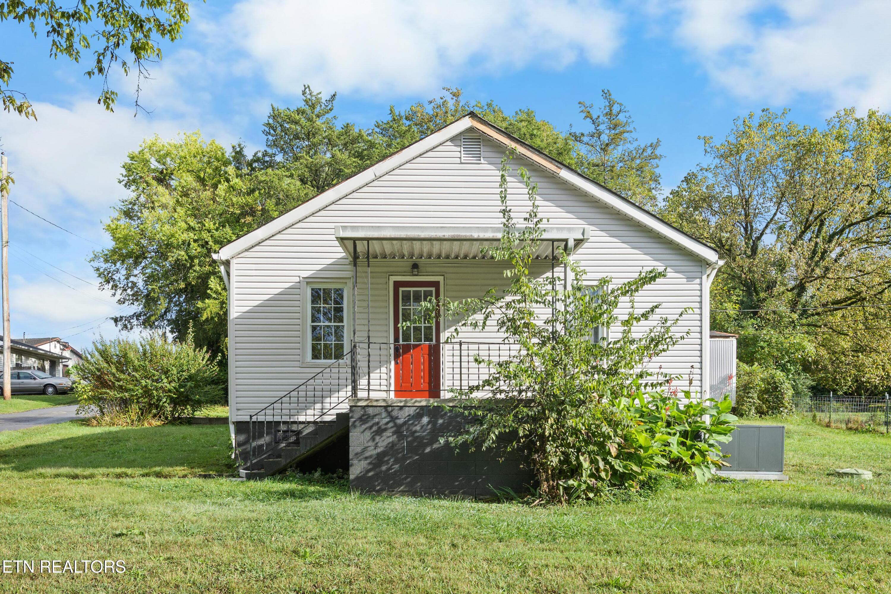 4854 Co Op Road Rockford TN 37853