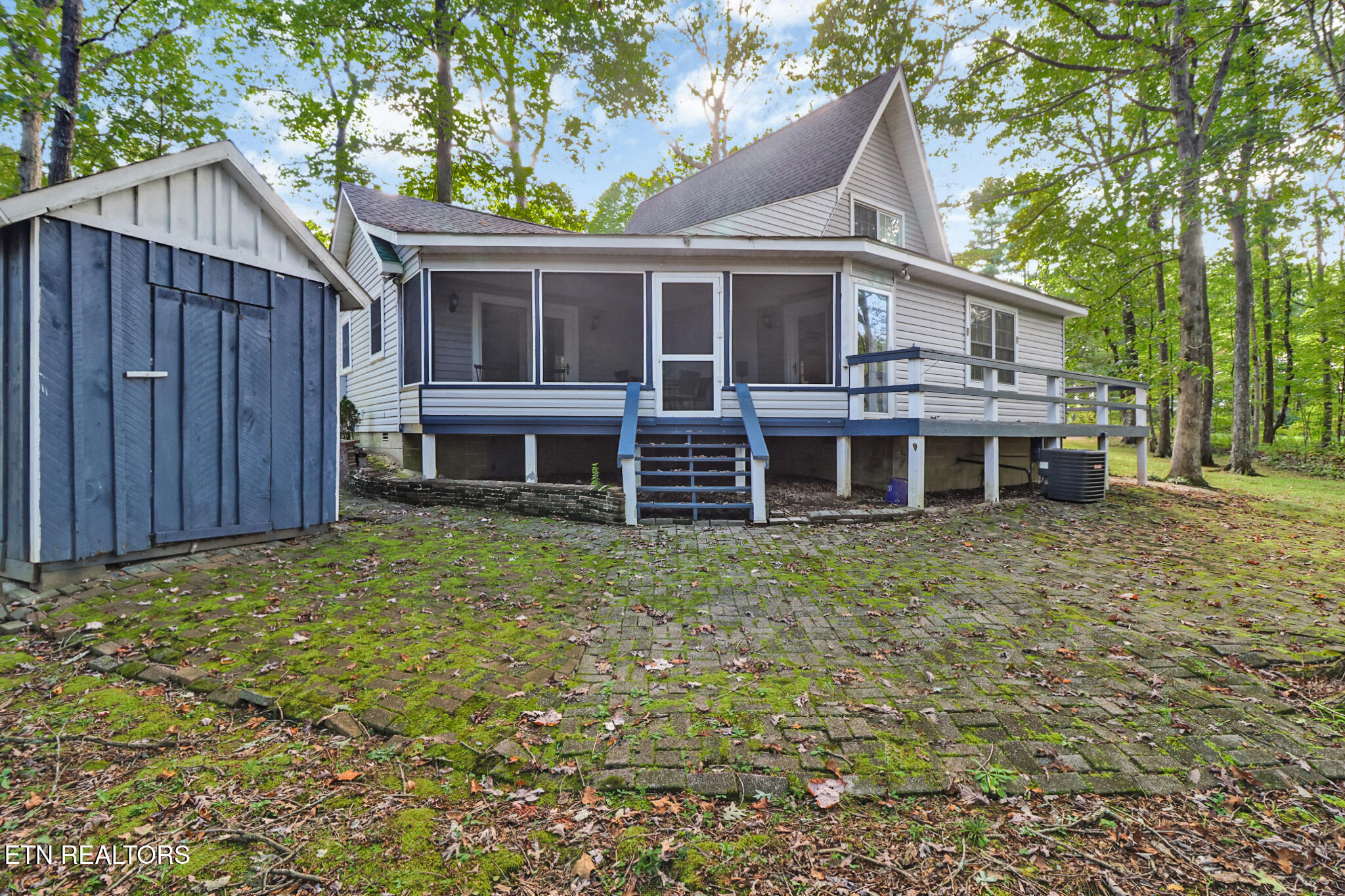 3094 Renegade Mountain Parkway Crab Orchard TN 37723