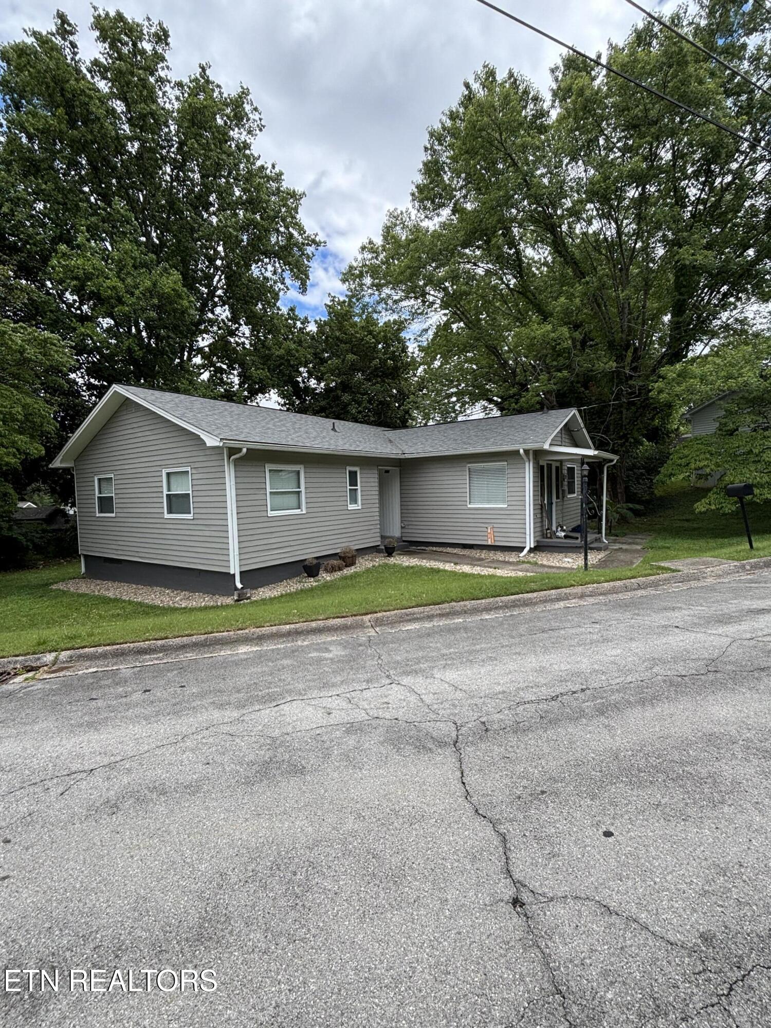 Oak Ridge TN, 107 Porter Road