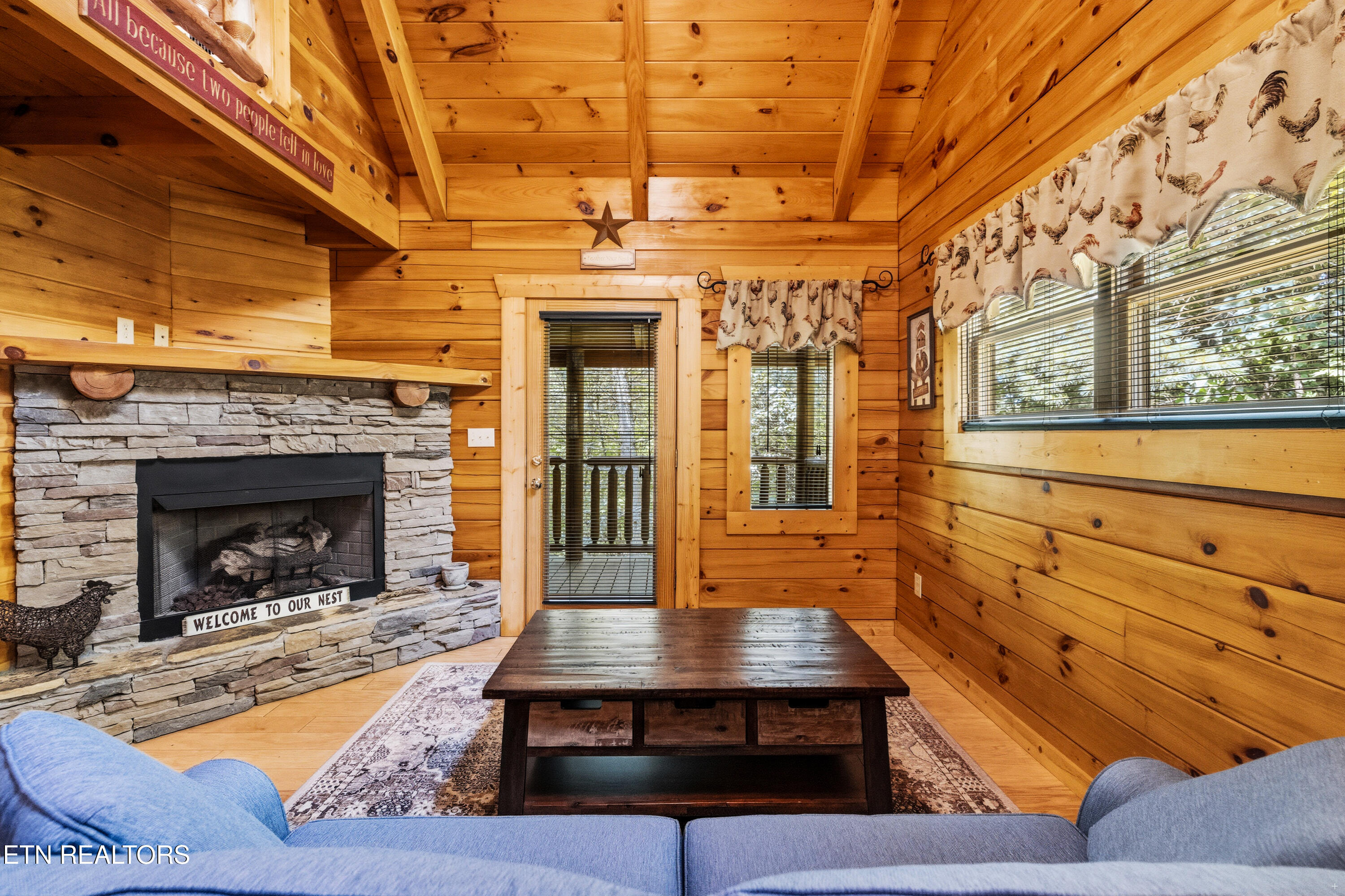 1922 Beach Front Drive Sevierville TN 37876