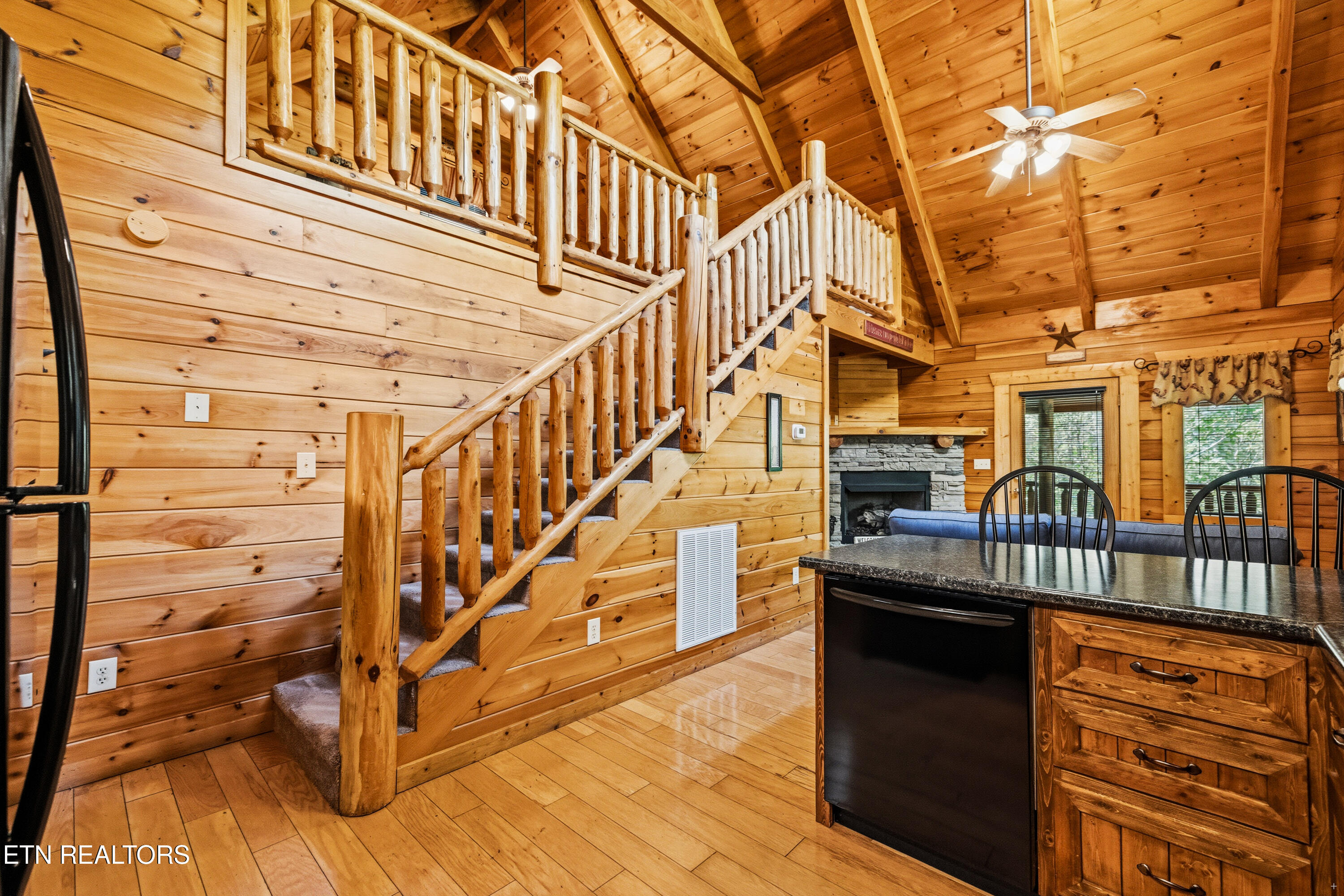1922 Beach Front Drive Sevierville TN 37876
