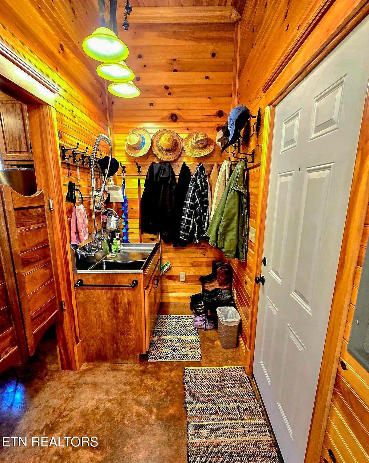 145 Horse Haven Road Allardt TN 38504