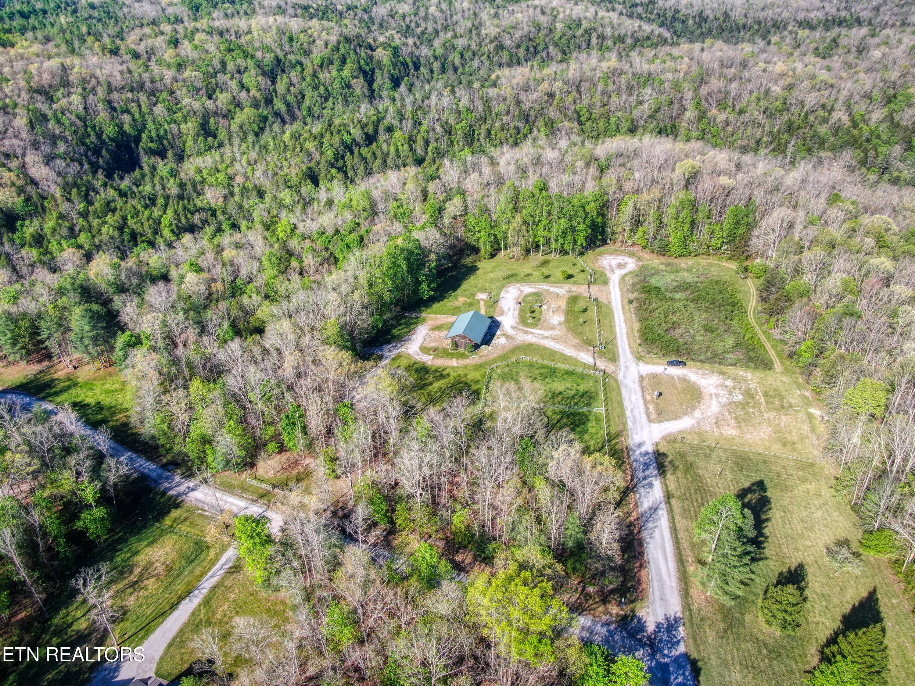 145 Horse Haven Road Allardt TN 38504