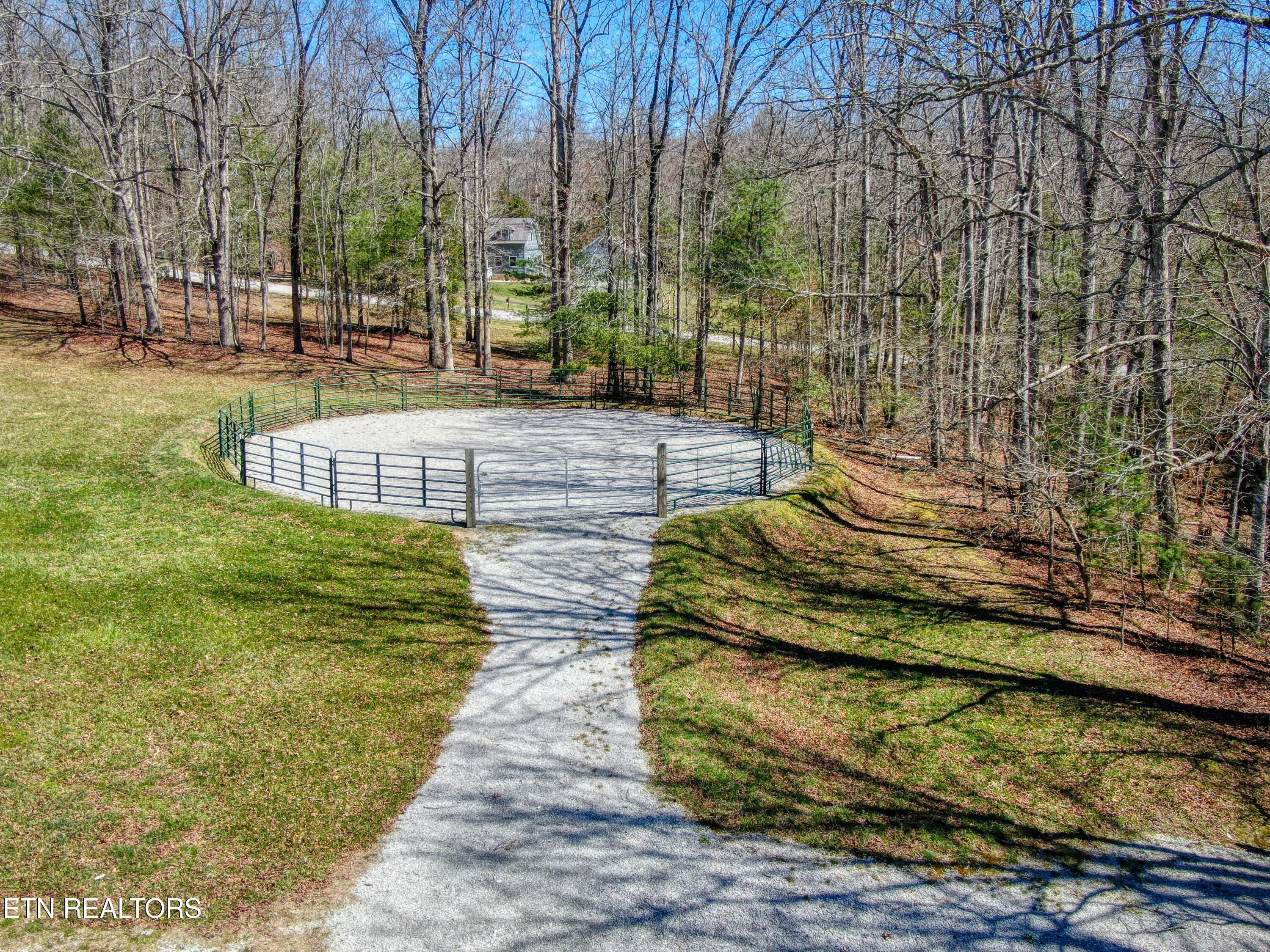 145 Horse Haven Road Allardt TN 38504