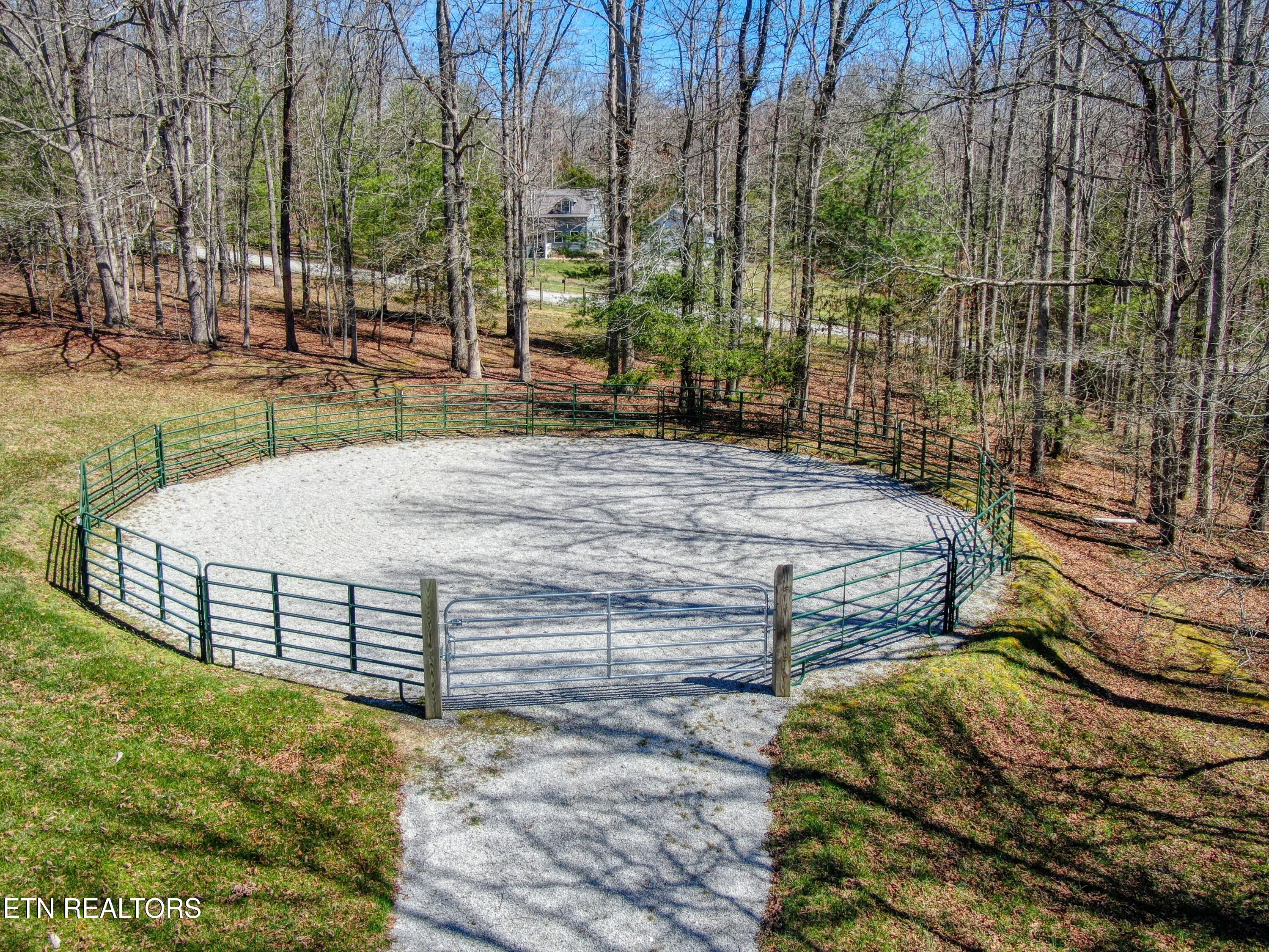 145 Horse Haven Road Allardt TN 38504