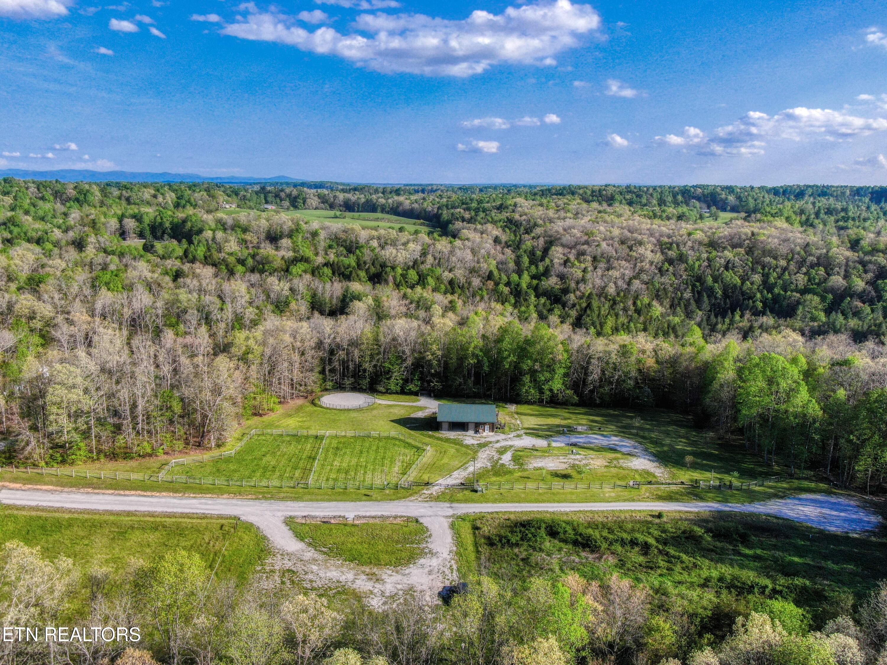 145 Horse Haven Road Allardt TN 38504