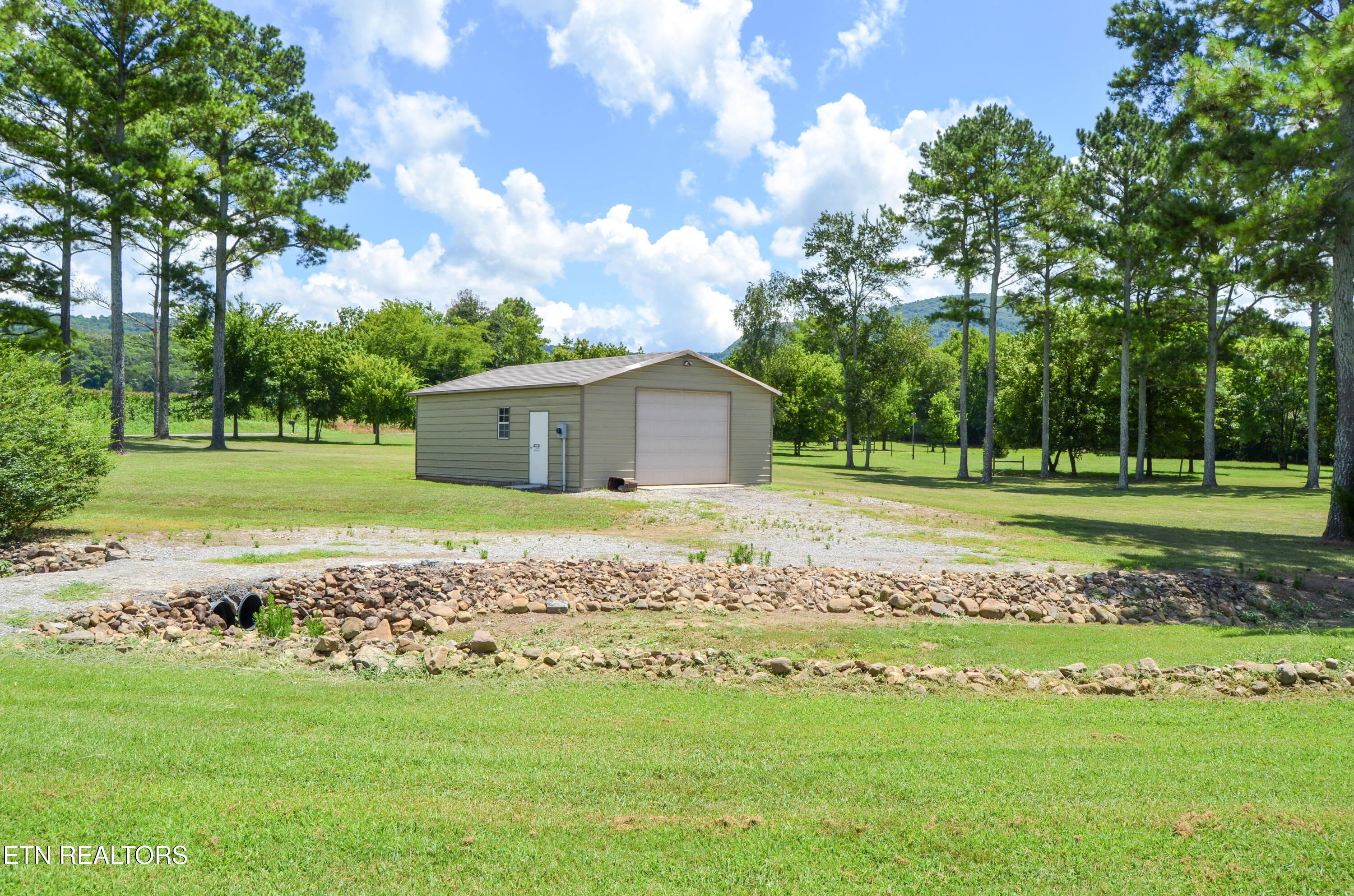 241 Terry Road Pikeville TN 37367