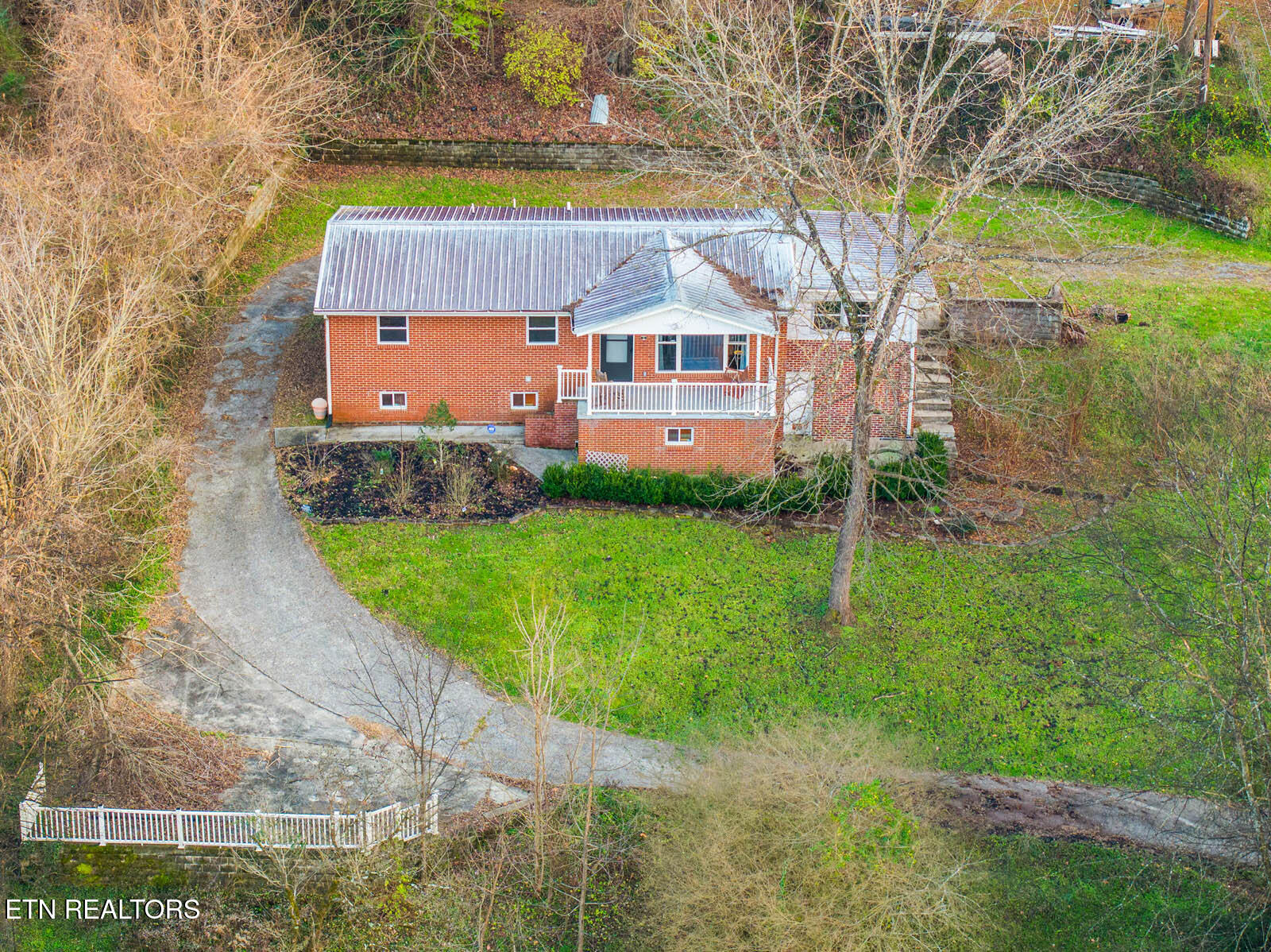 111 Old Evacuation Lane Oliver Springs TN 37840