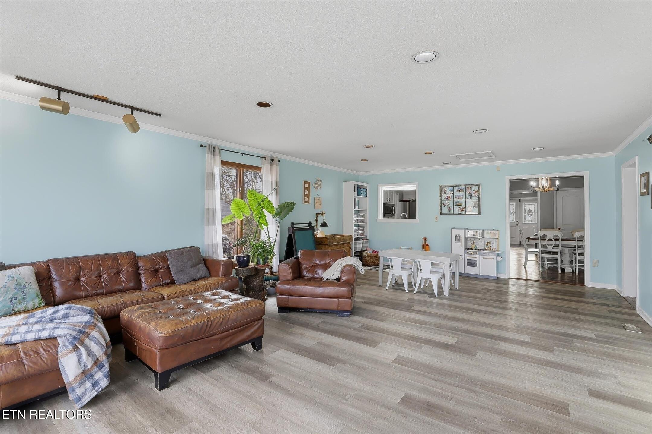 7940 Castlecomb Road Powell TN 37849