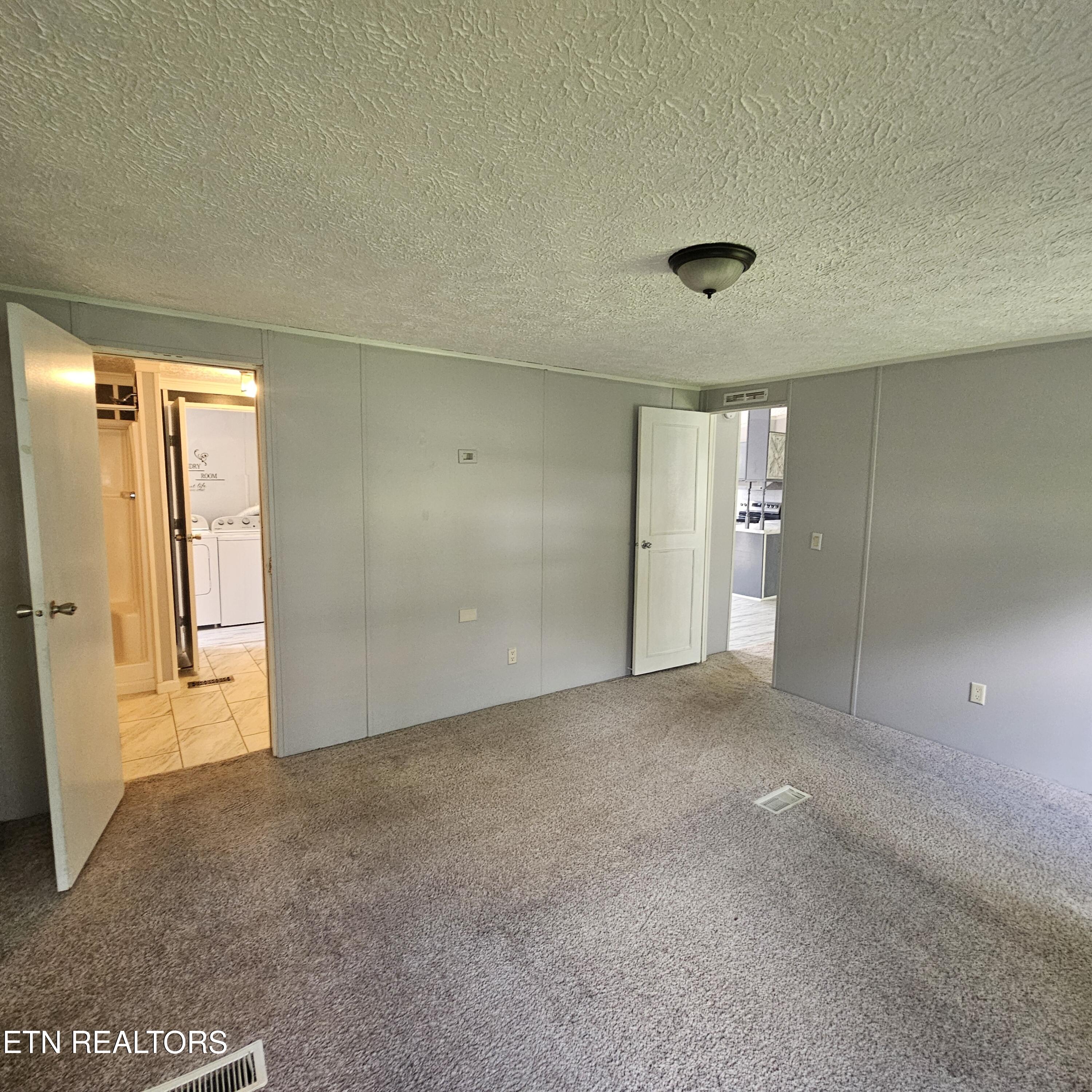 121 Harness Road New Tazewell TN 37825
