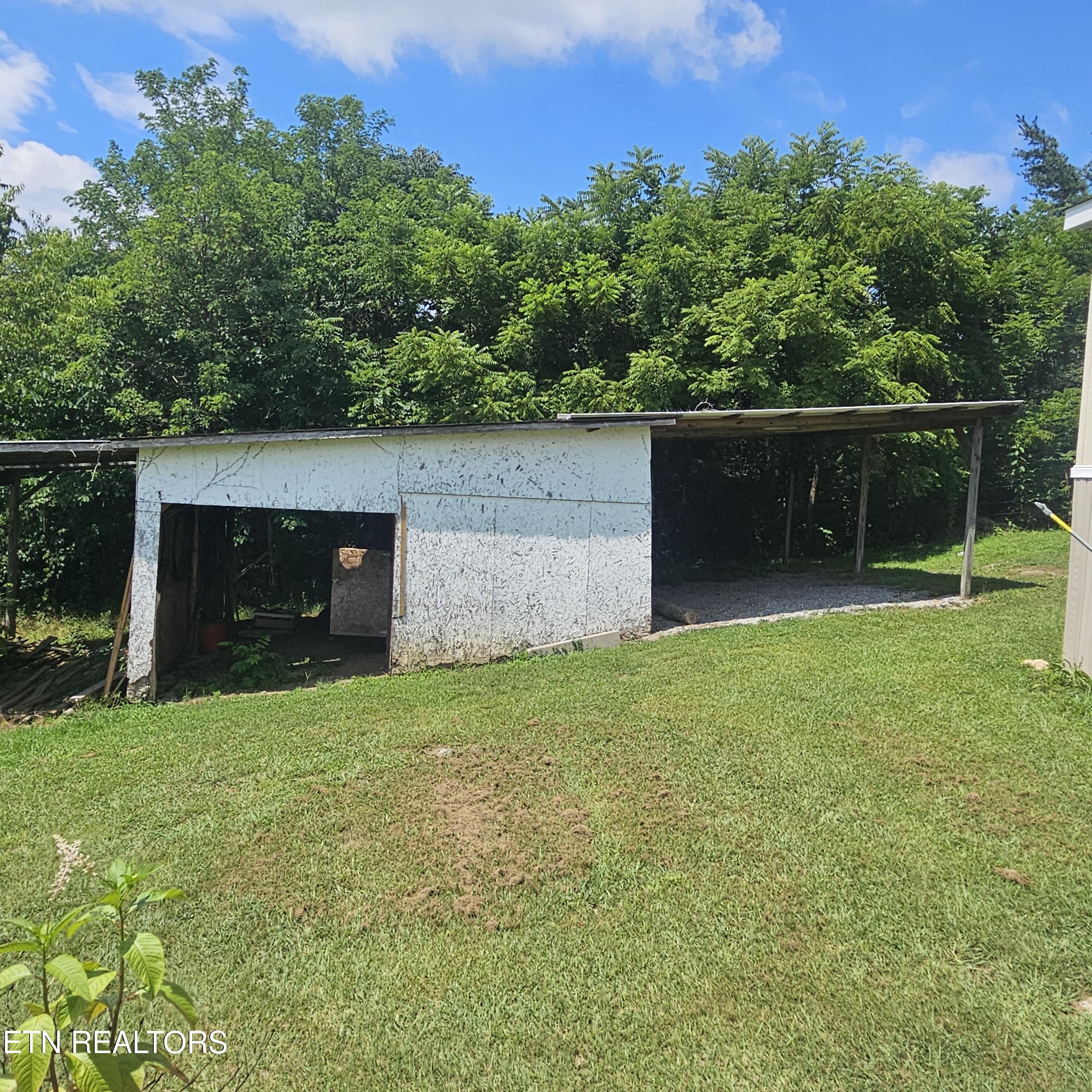 121 Harness Road New Tazewell TN 37825