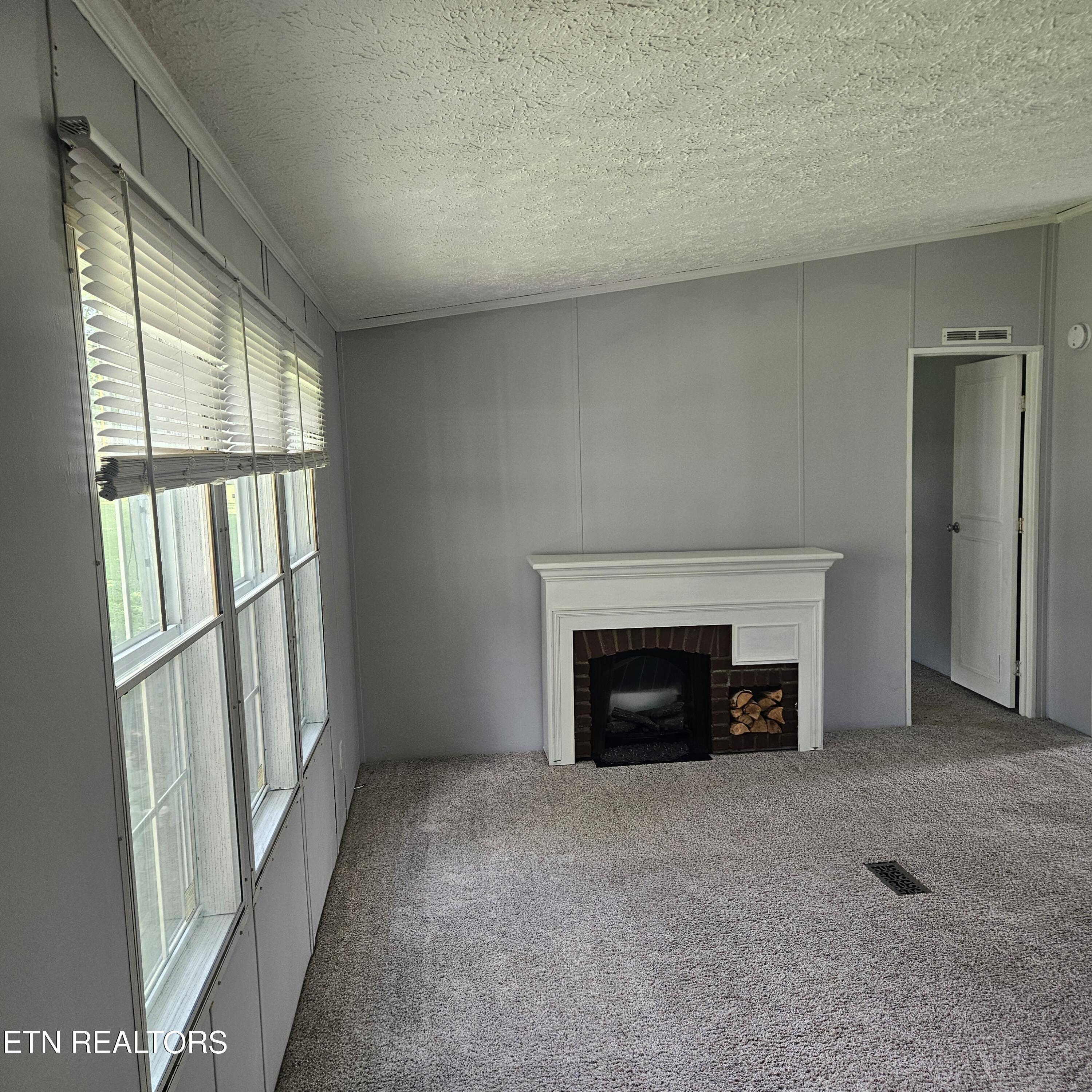 121 Harness Road New Tazewell TN 37825