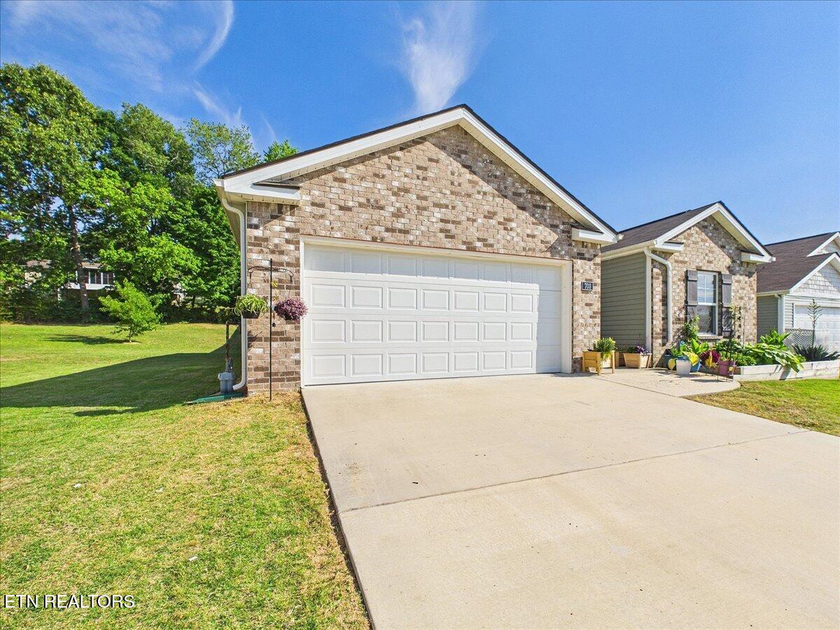703 Tellico Avenue Athens TN 37303