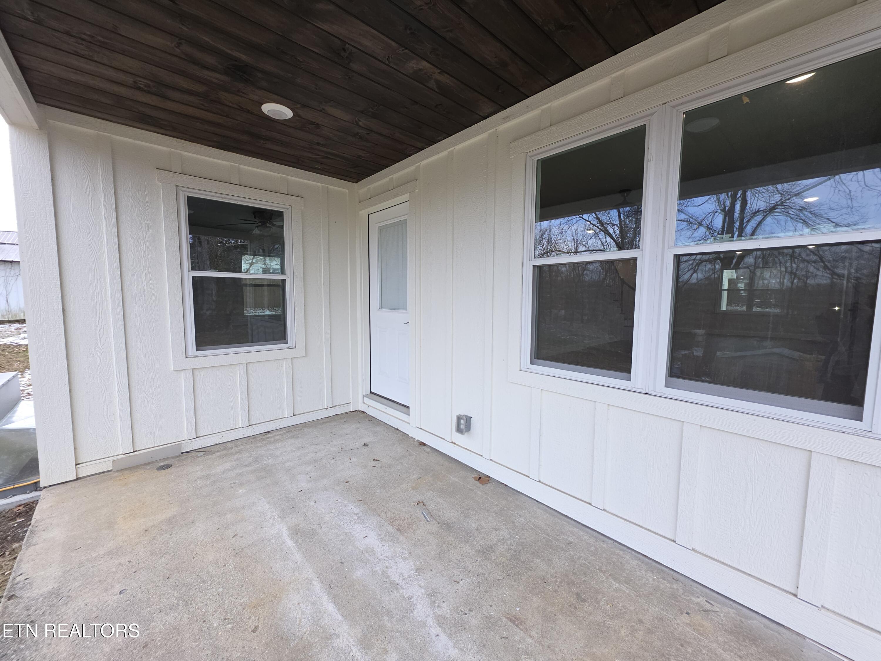 216 Lafayette Street Oneida TN 37841
