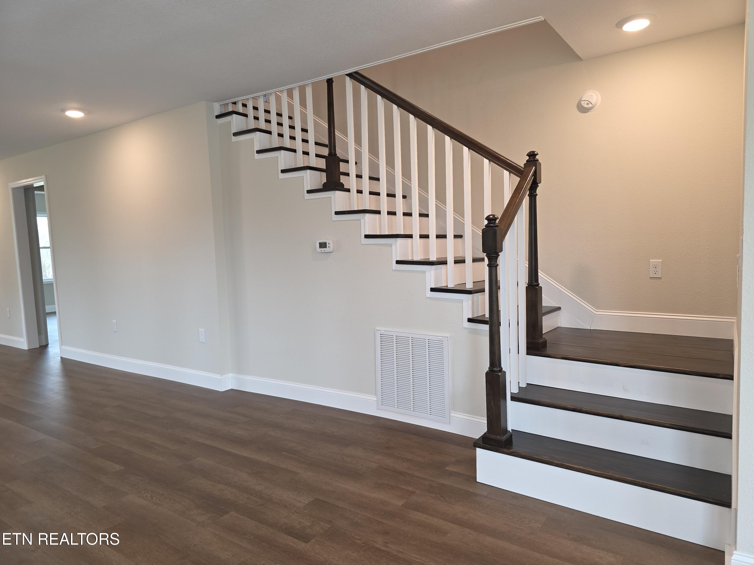 216 Lafayette Street Oneida TN 37841