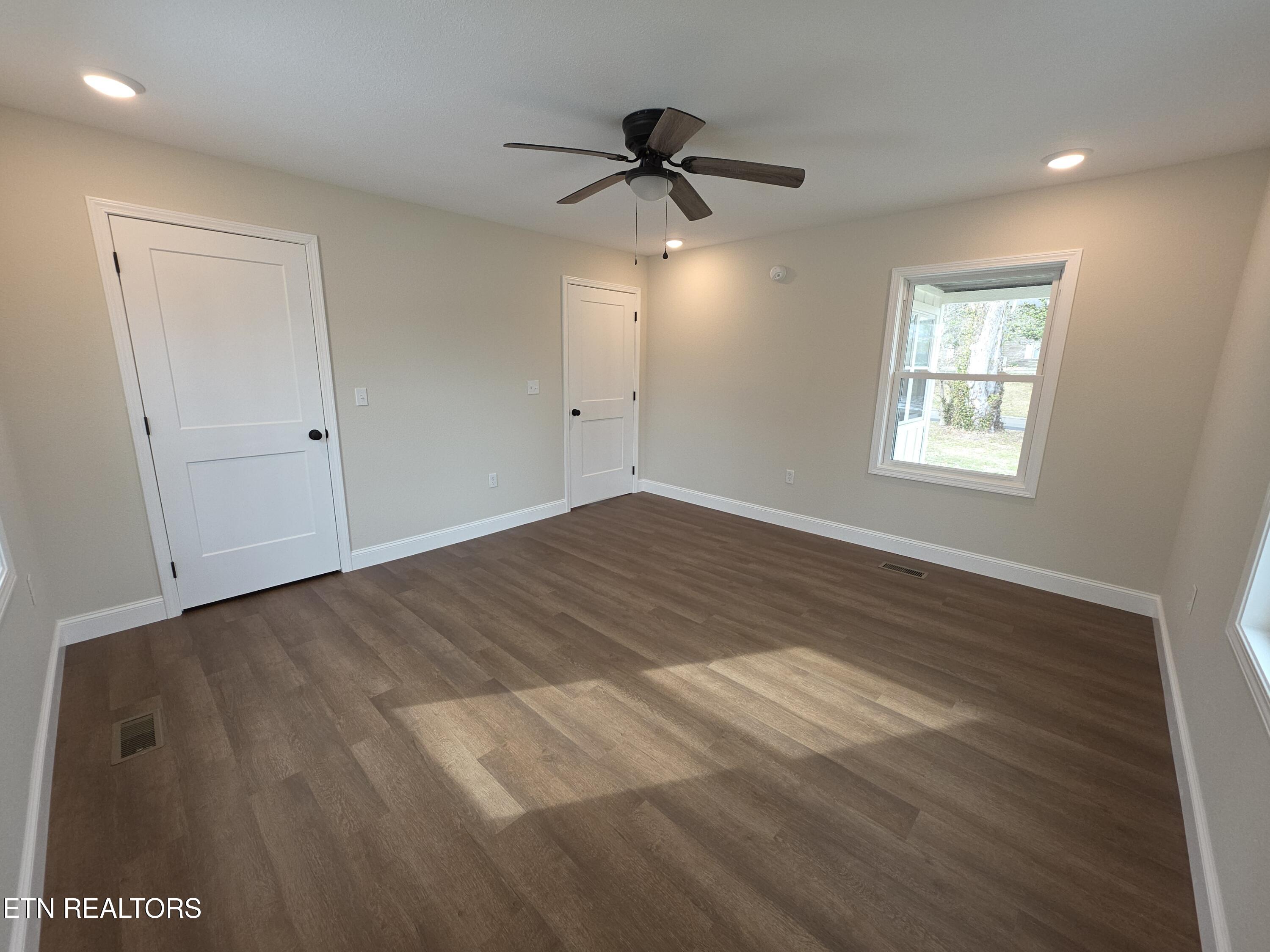 216 Lafayette Street Oneida TN 37841