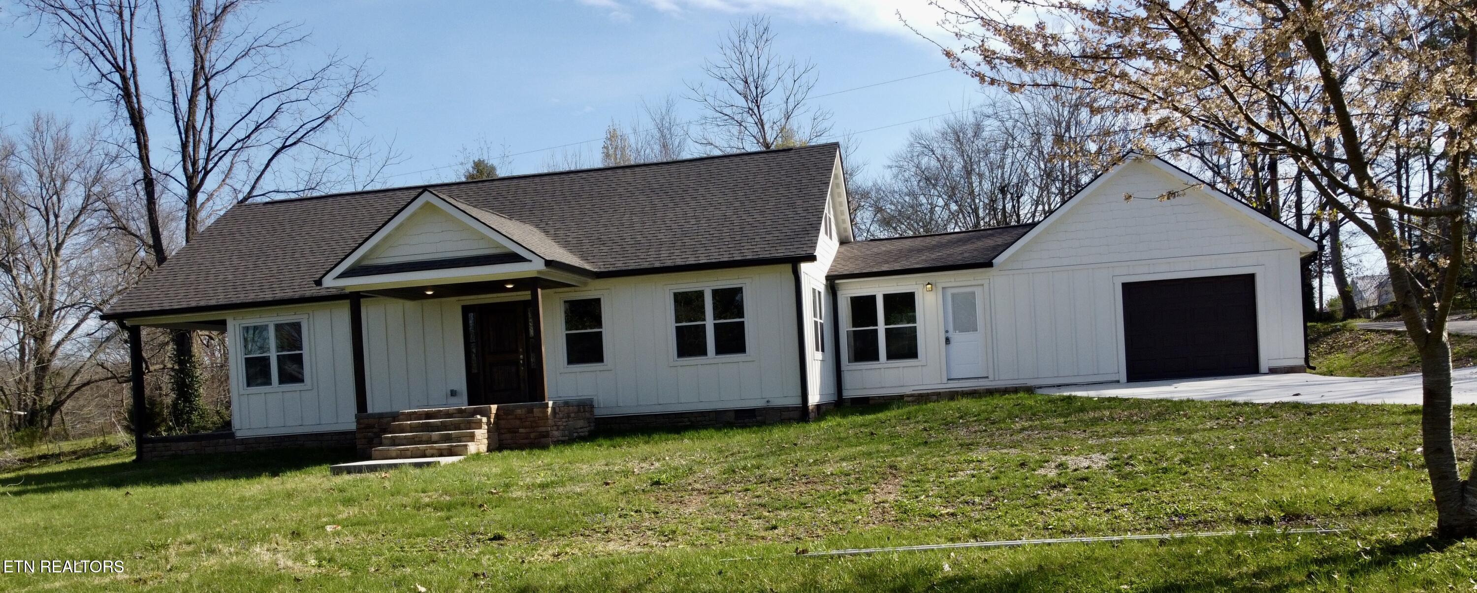 216 Lafayette Street Oneida TN 37841