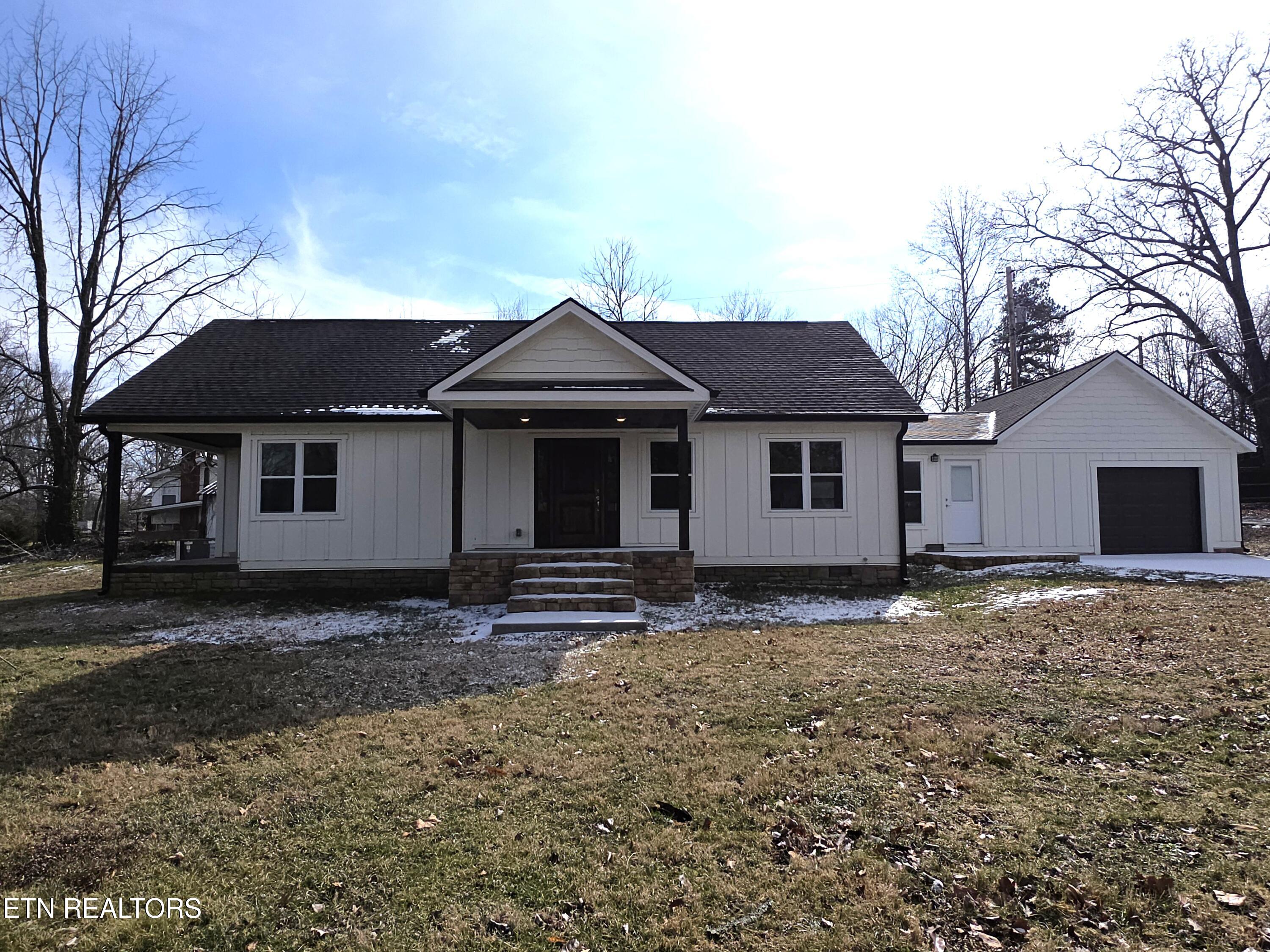 216 Lafayette Street Oneida TN 37841