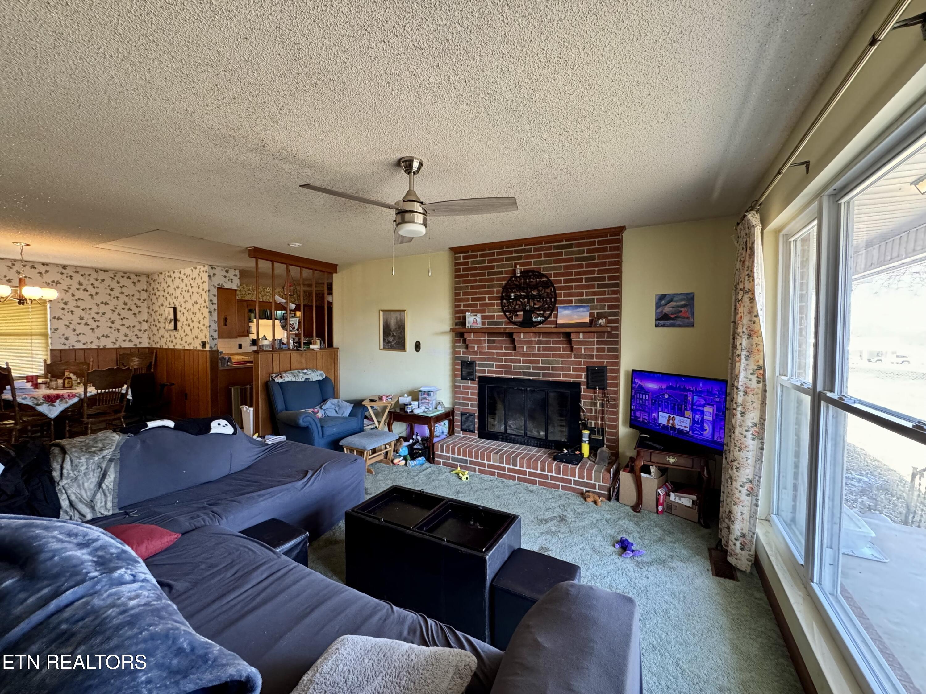 794 Kemmer Road Spring City TN 37381