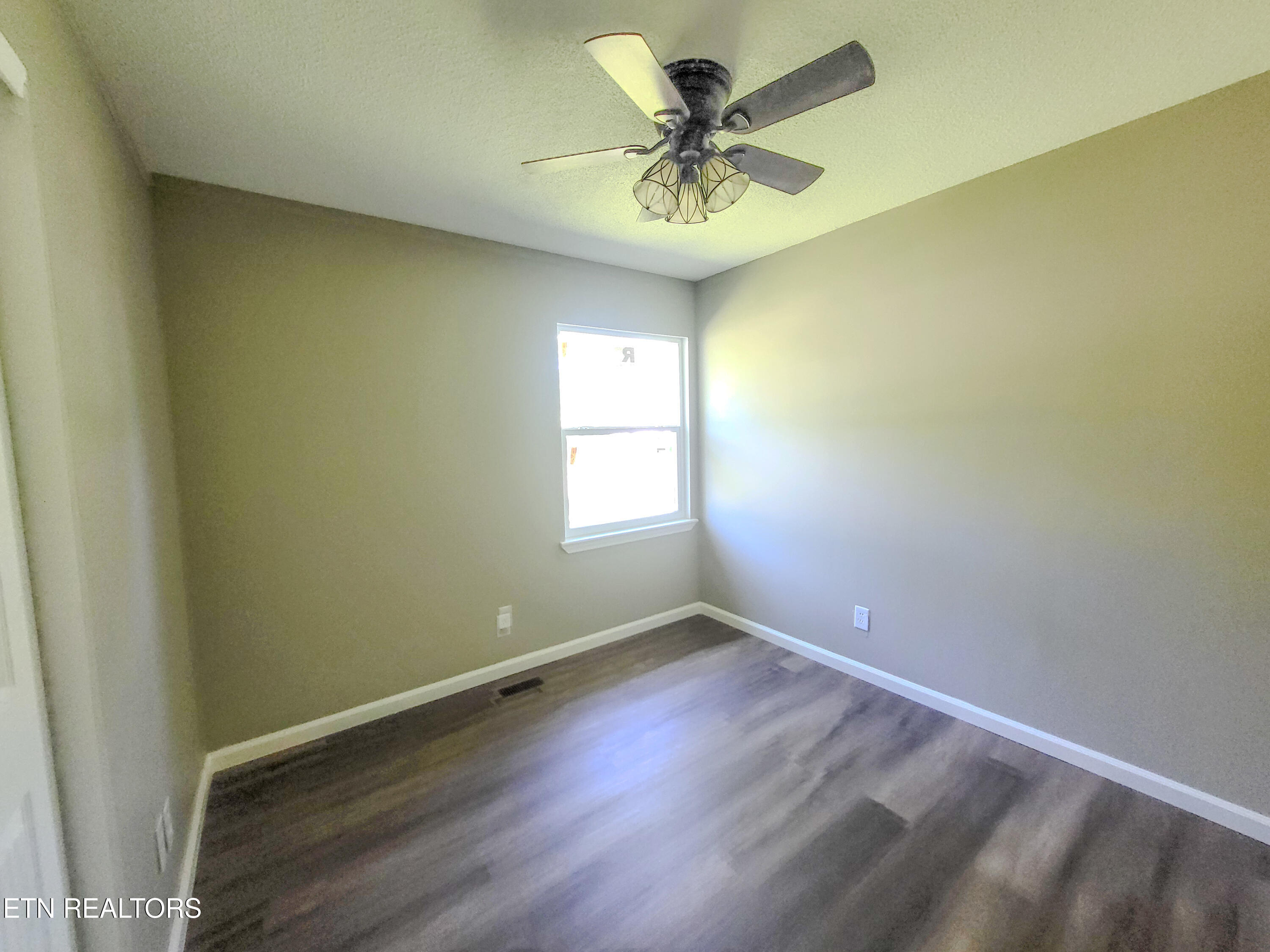 129 Azalea Avenue Dayton TN 37321