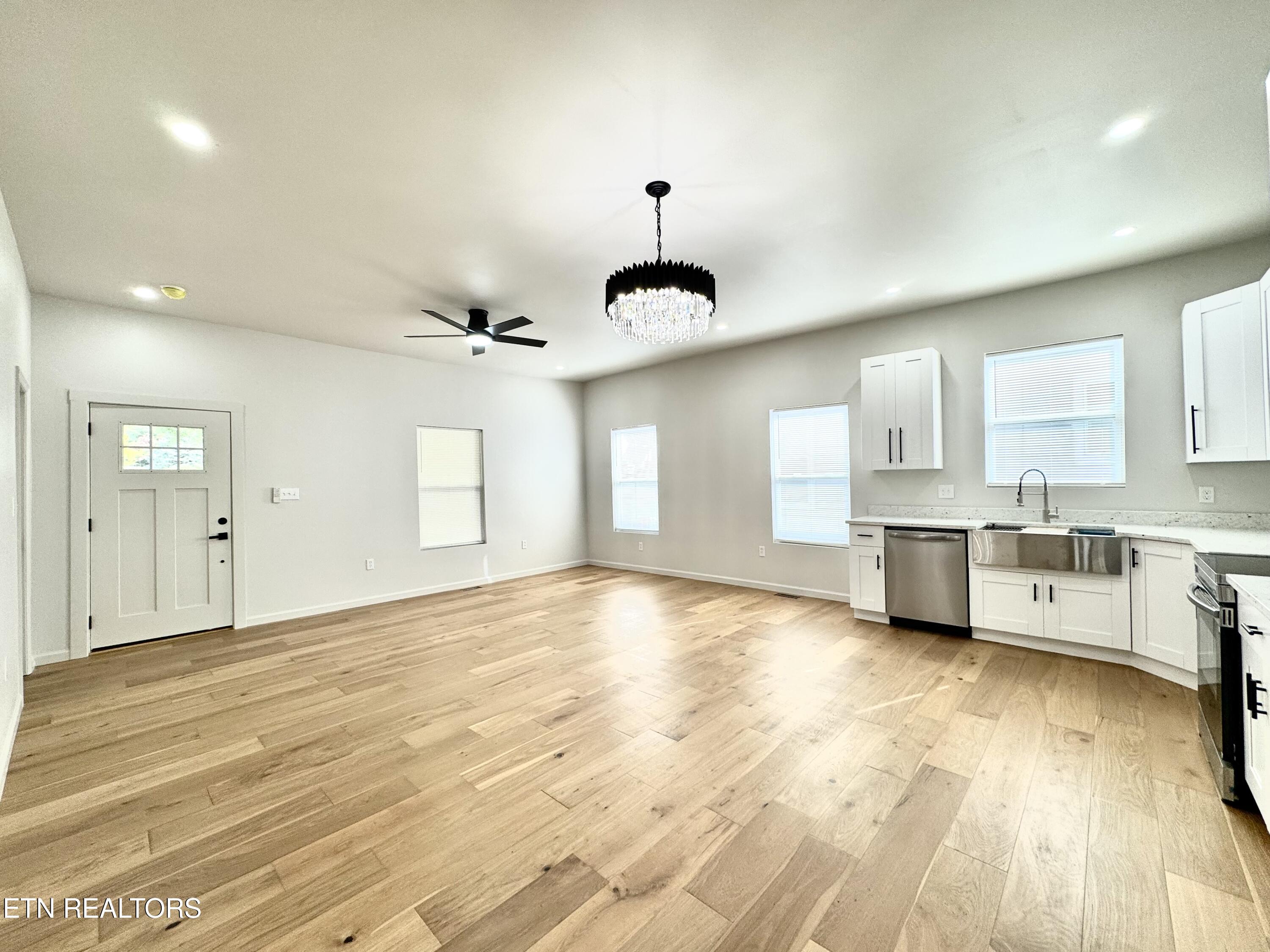 1422 Beaumont Avenue Knoxville TN 37921