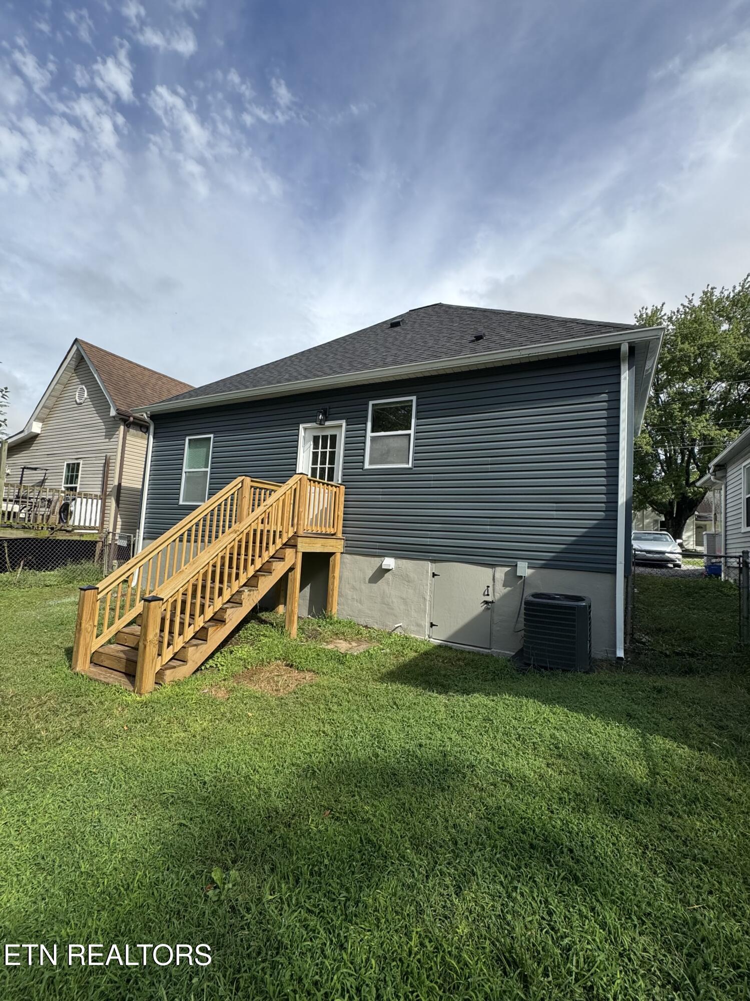 1422 Beaumont Avenue Knoxville TN 37921