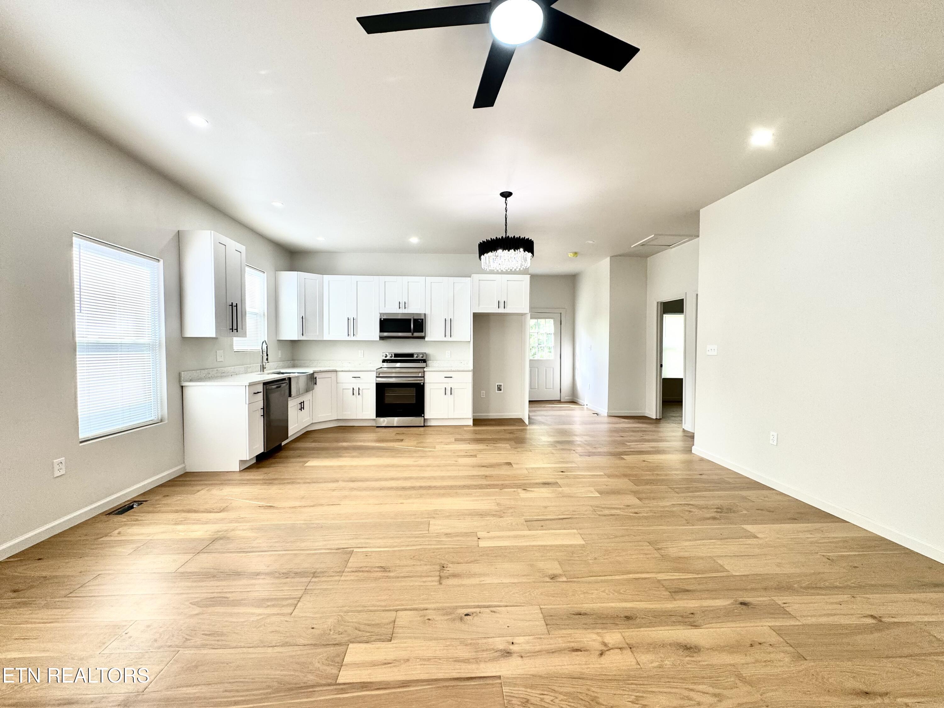 1422 Beaumont Avenue Knoxville TN 37921