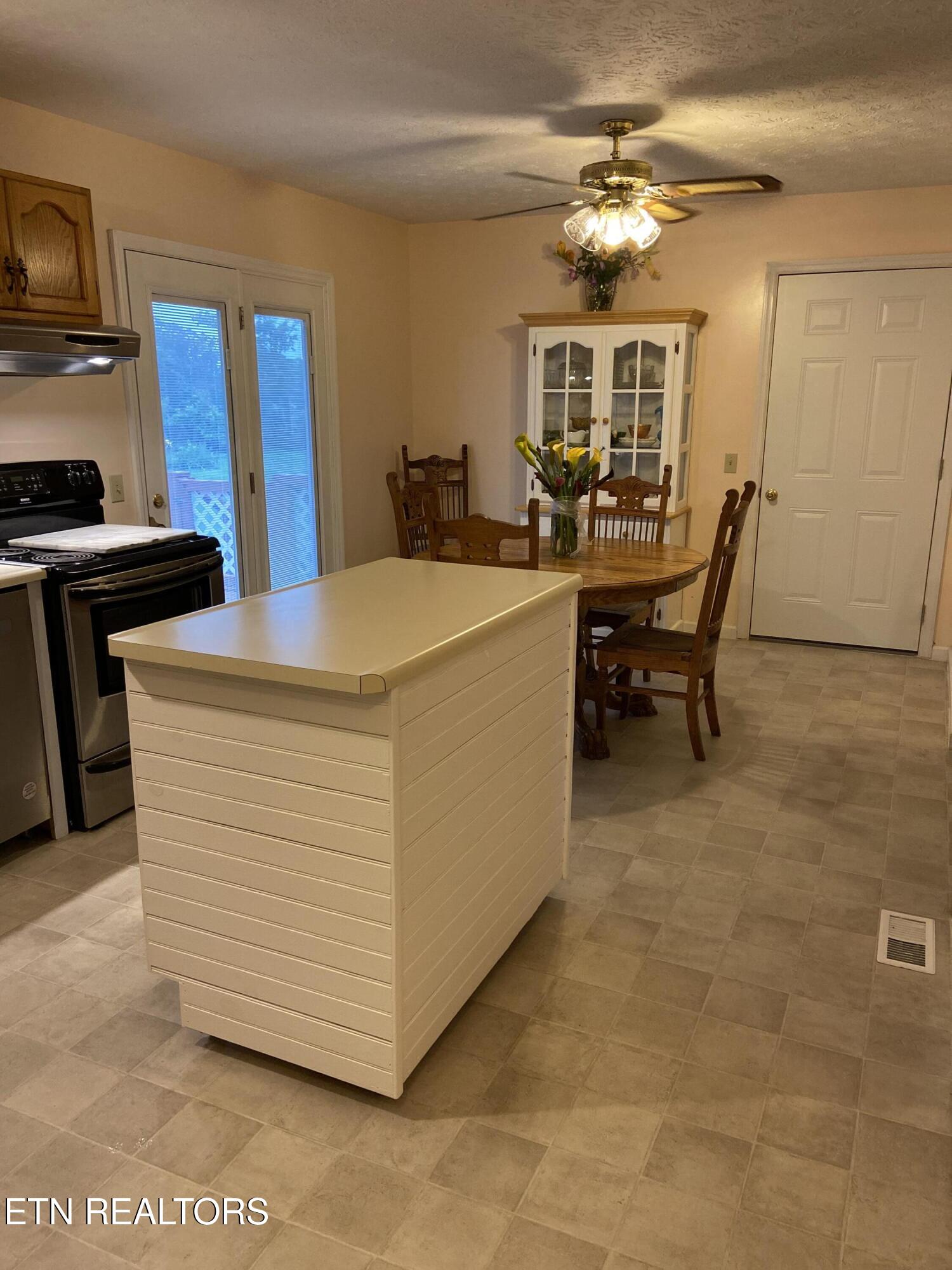 590 Cave Springs Road Tazewell TN 37879