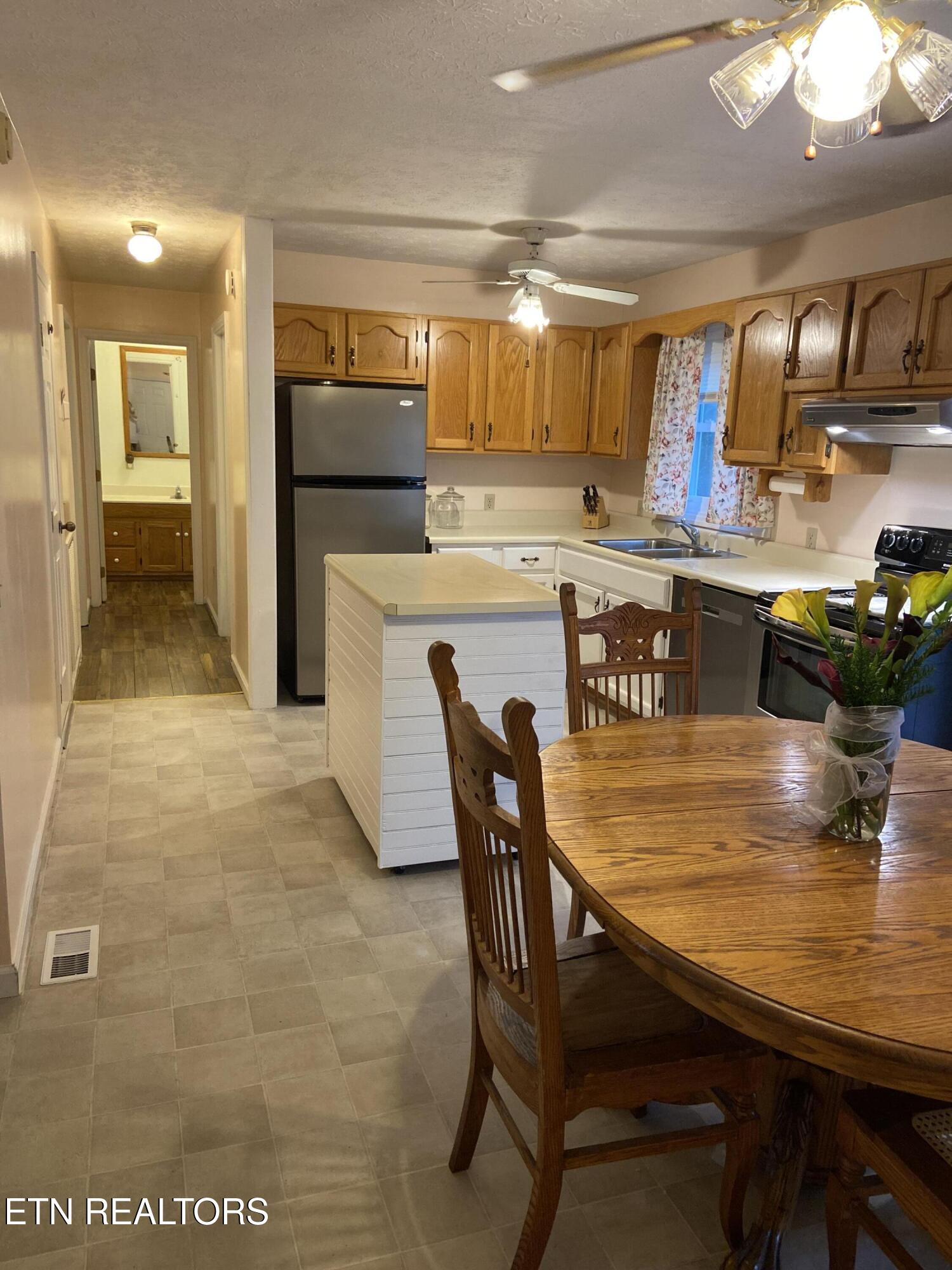 590 Cave Springs Road Tazewell TN 37879