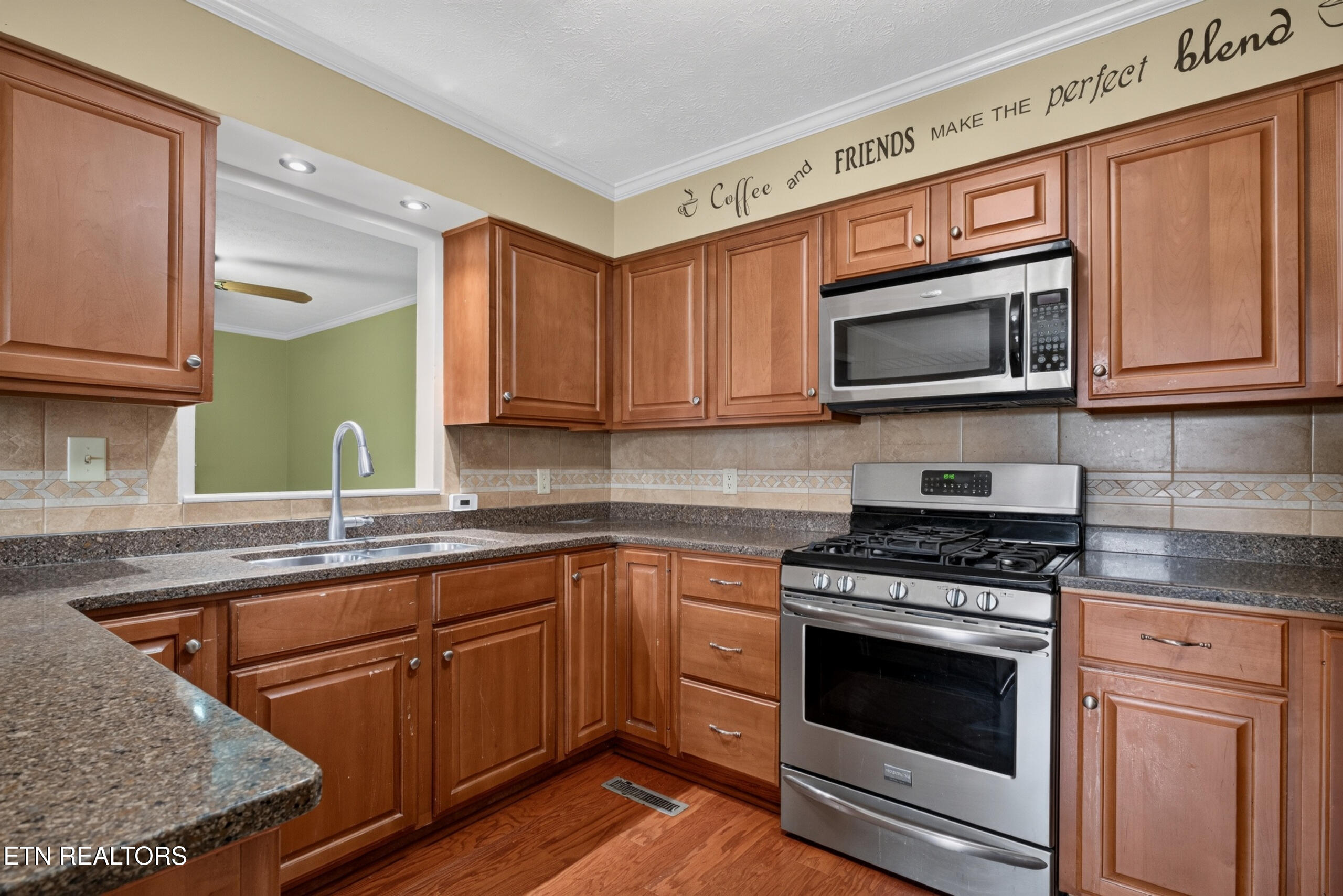 225 West Gate Drive Baxter TN 38544