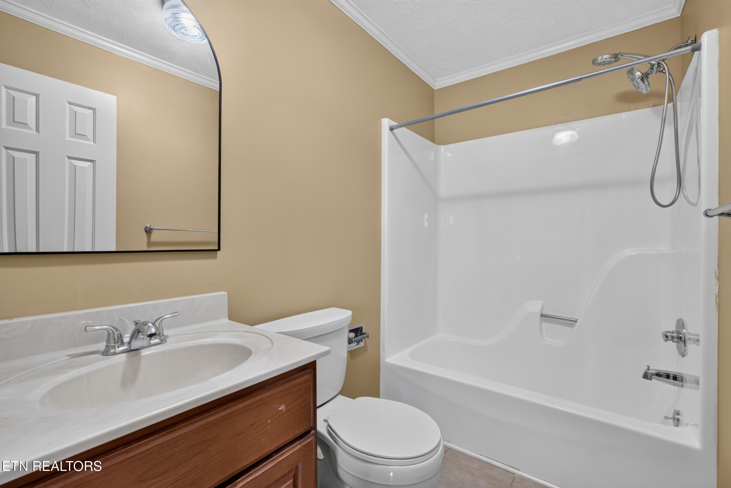 225 West Gate Drive Baxter TN 38544