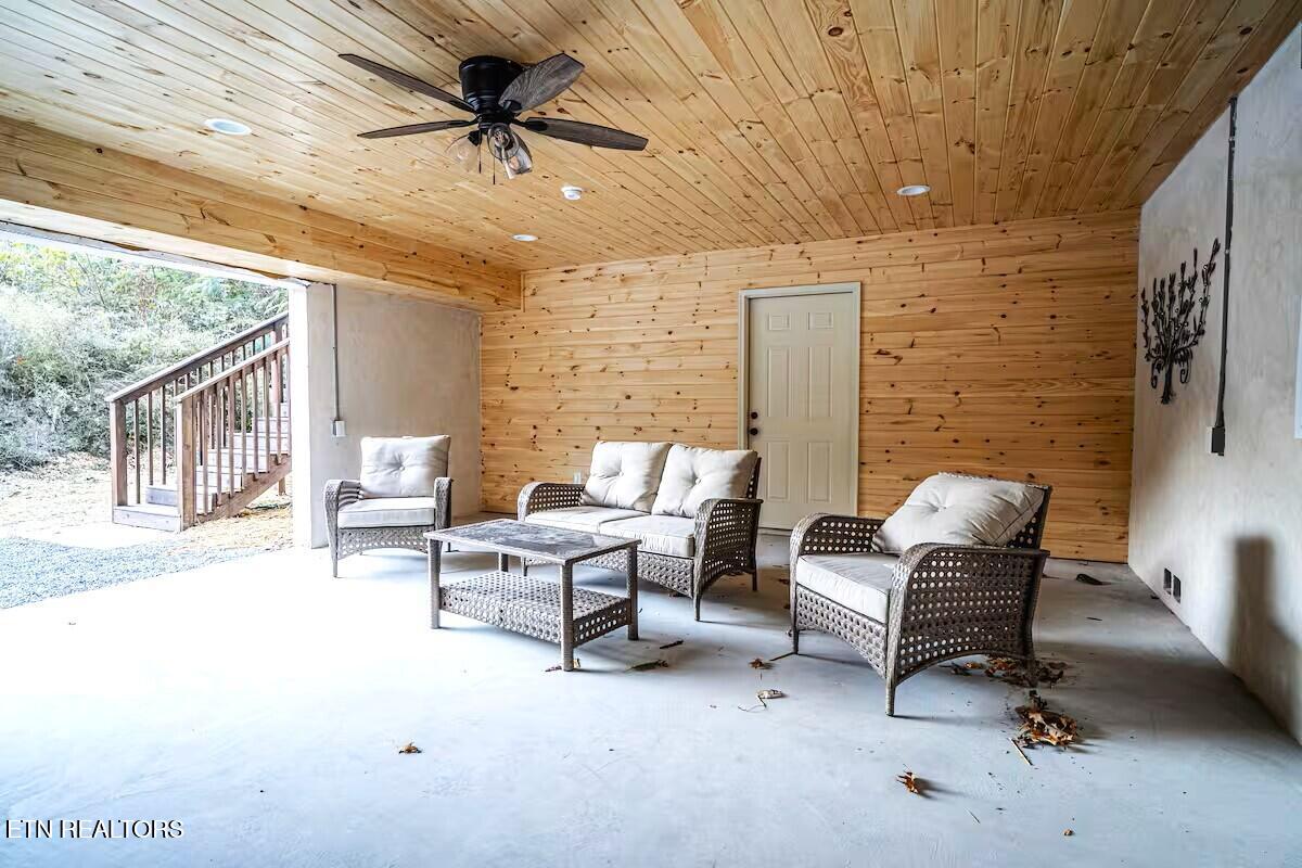 569 Baskins Creek Road Gatlinburg TN 37738