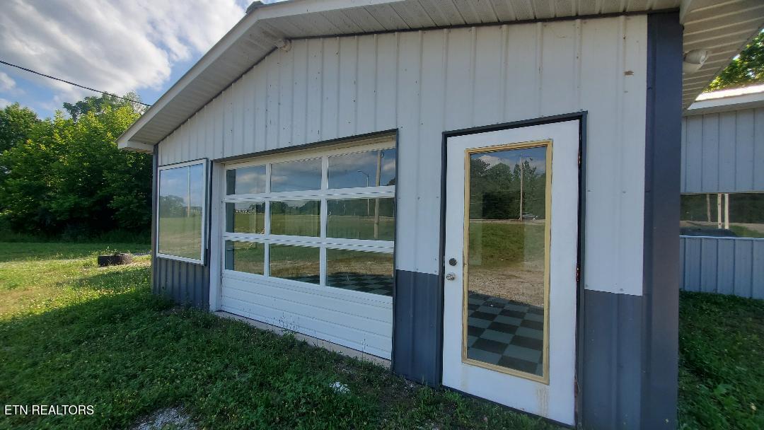 11893 Scott Highway Helenwood TN 37755