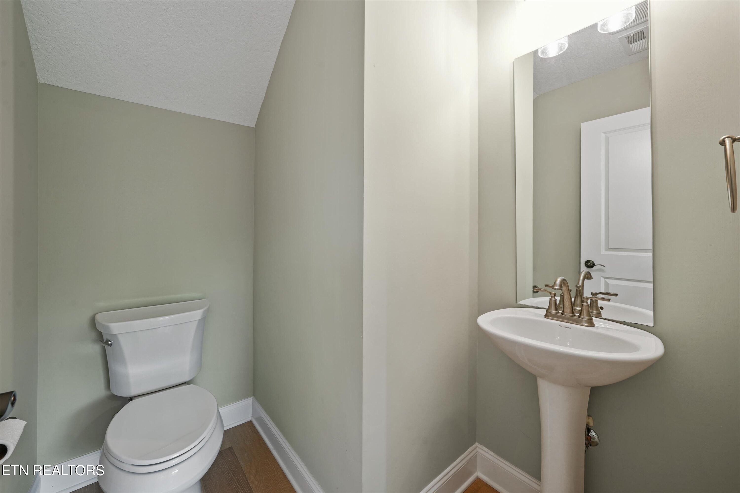 1006 Letsinger Cove Lane Knoxville TN 37932