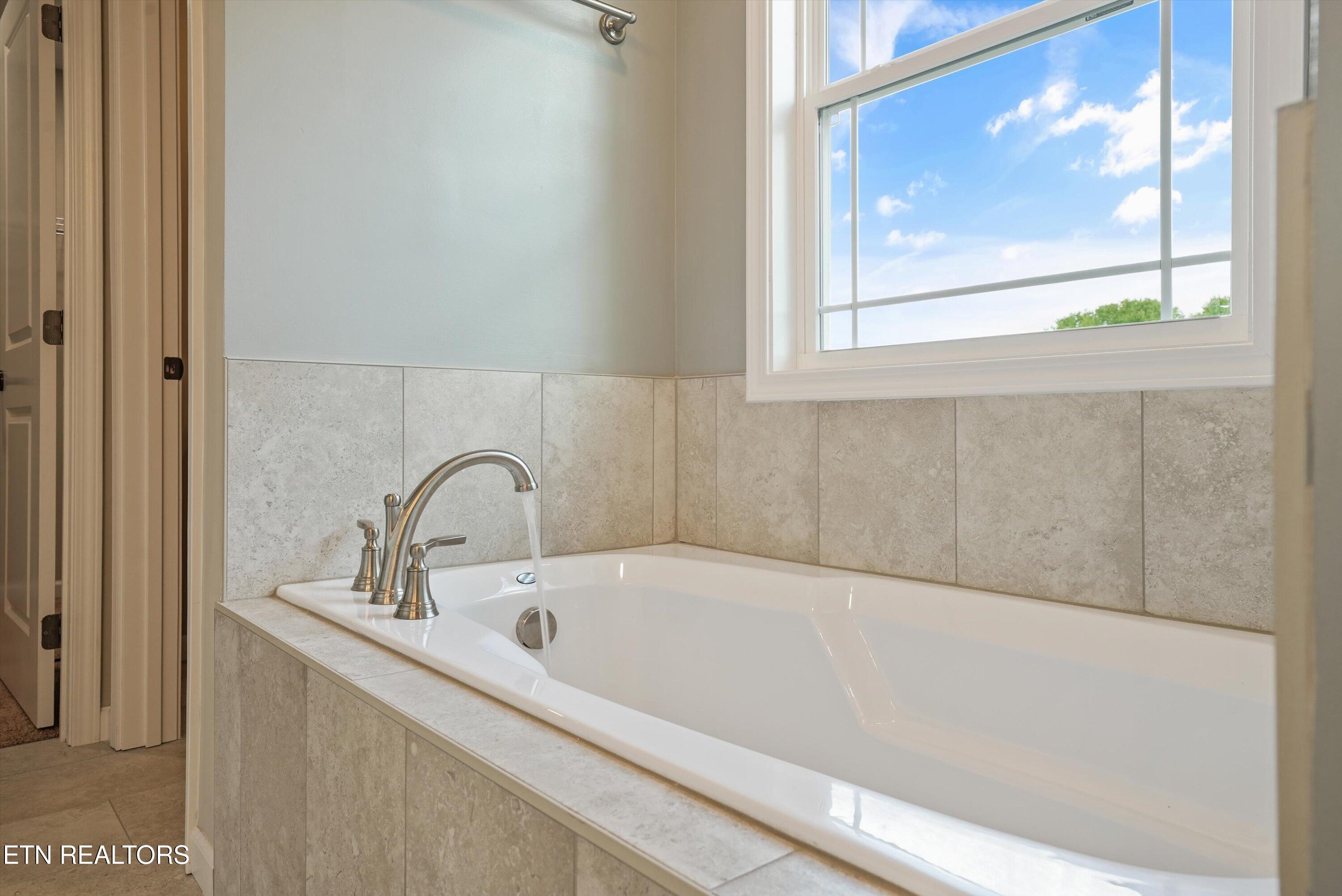 1006 Letsinger Cove Lane Knoxville TN 37932