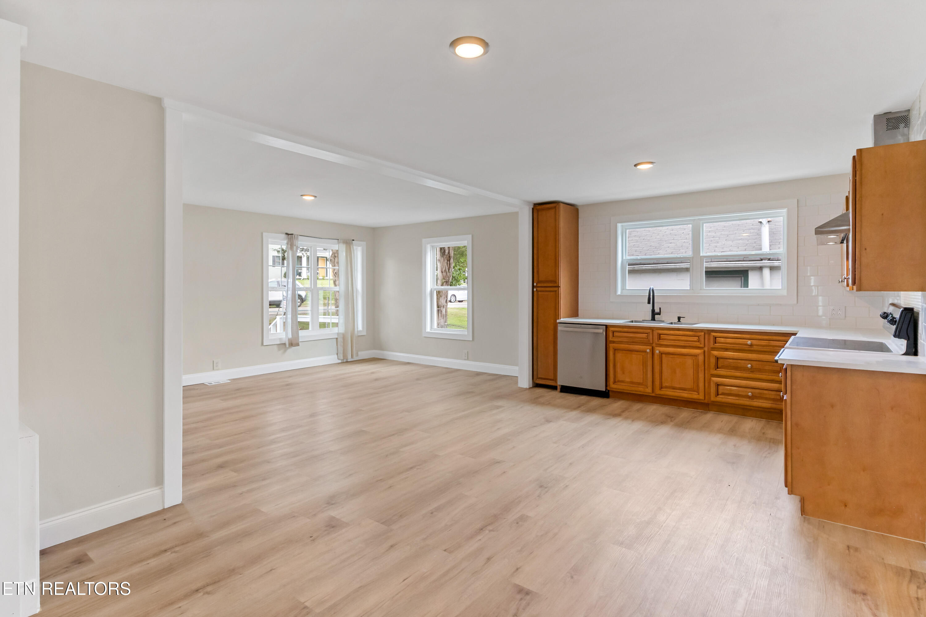 1904 Jourolman Avenue Knoxville TN 37921