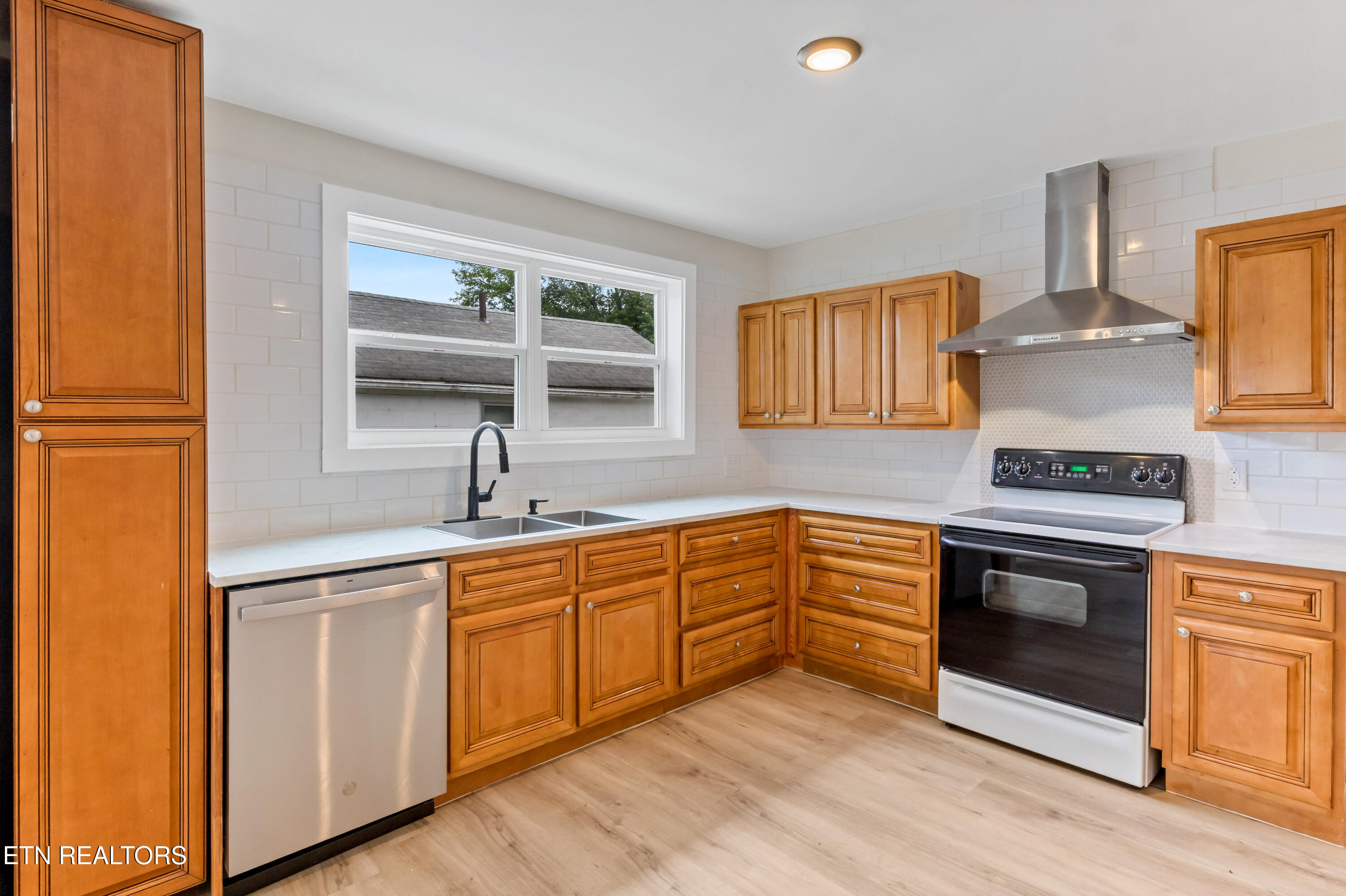 1904 Jourolman Avenue Knoxville TN 37921
