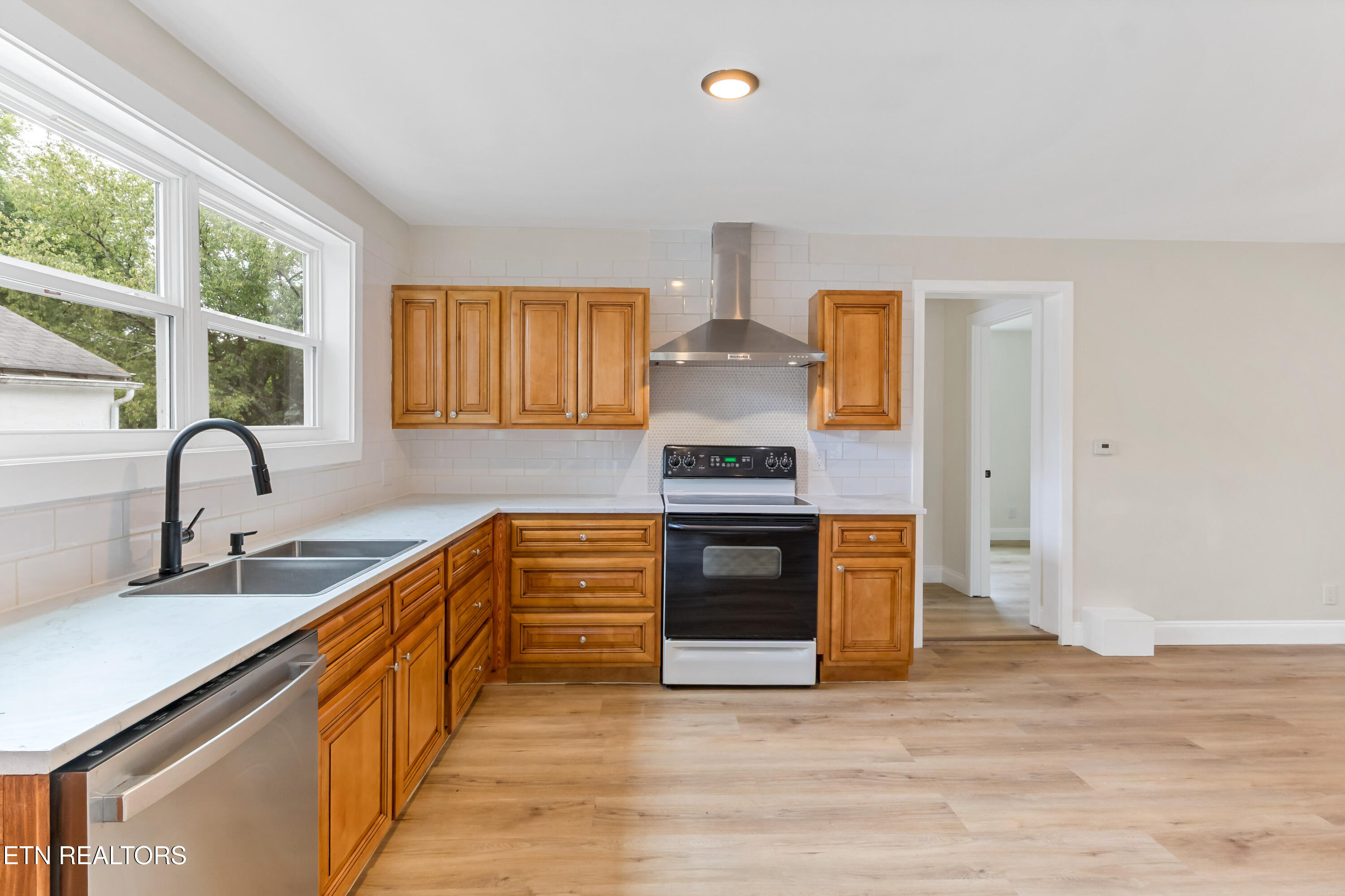 1904 Jourolman Avenue Knoxville TN 37921