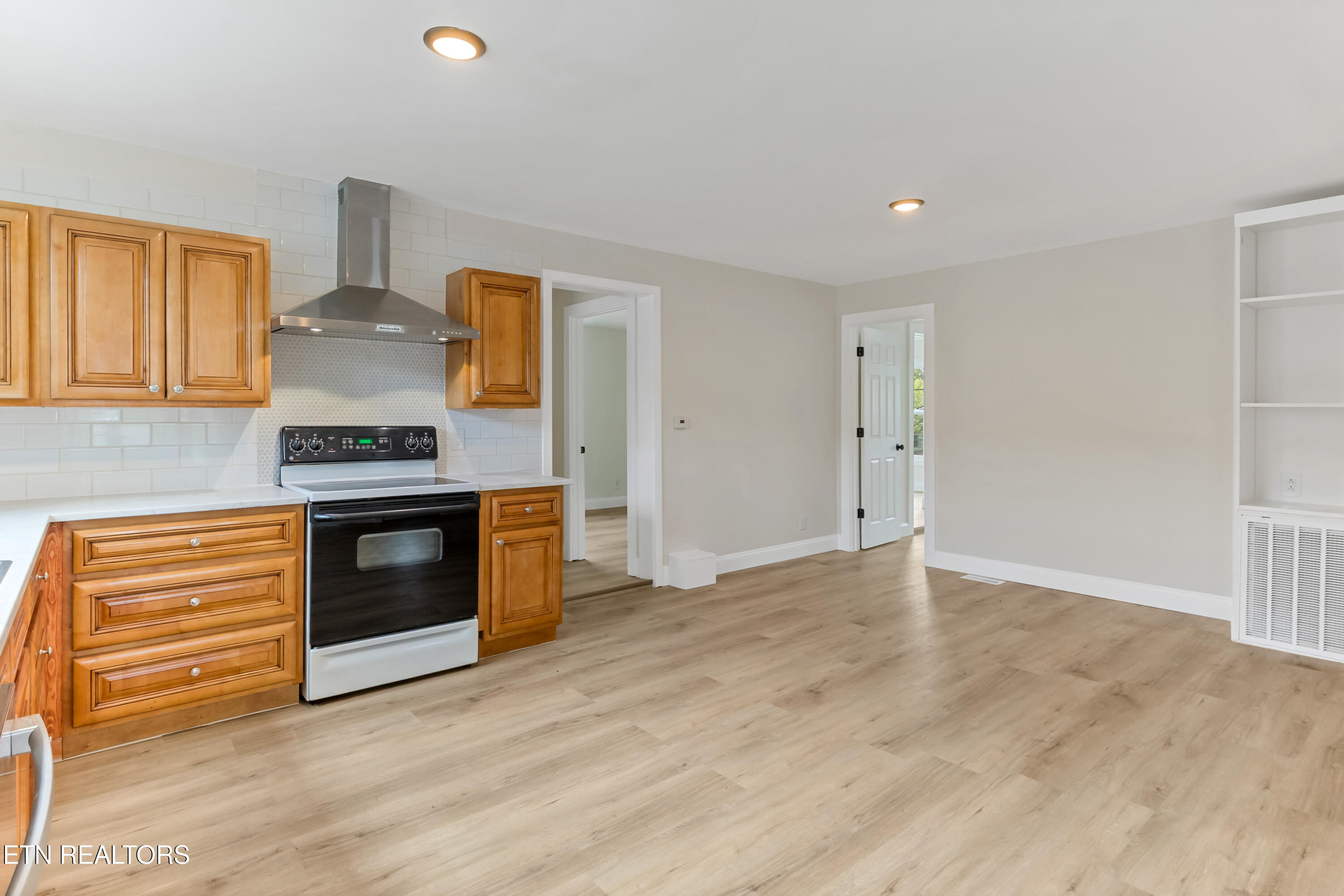 1904 Jourolman Avenue Knoxville TN 37921
