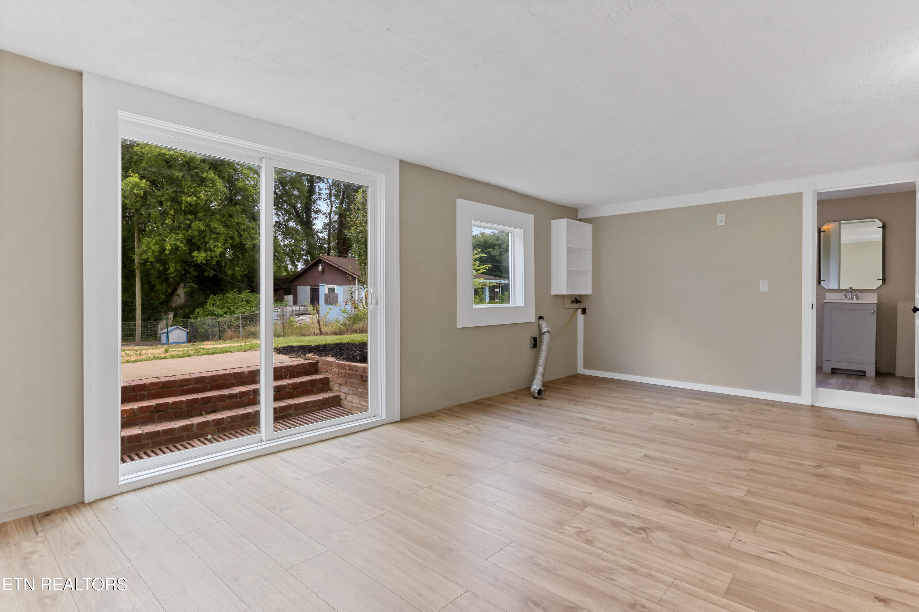 1904 Jourolman Avenue Knoxville TN 37921