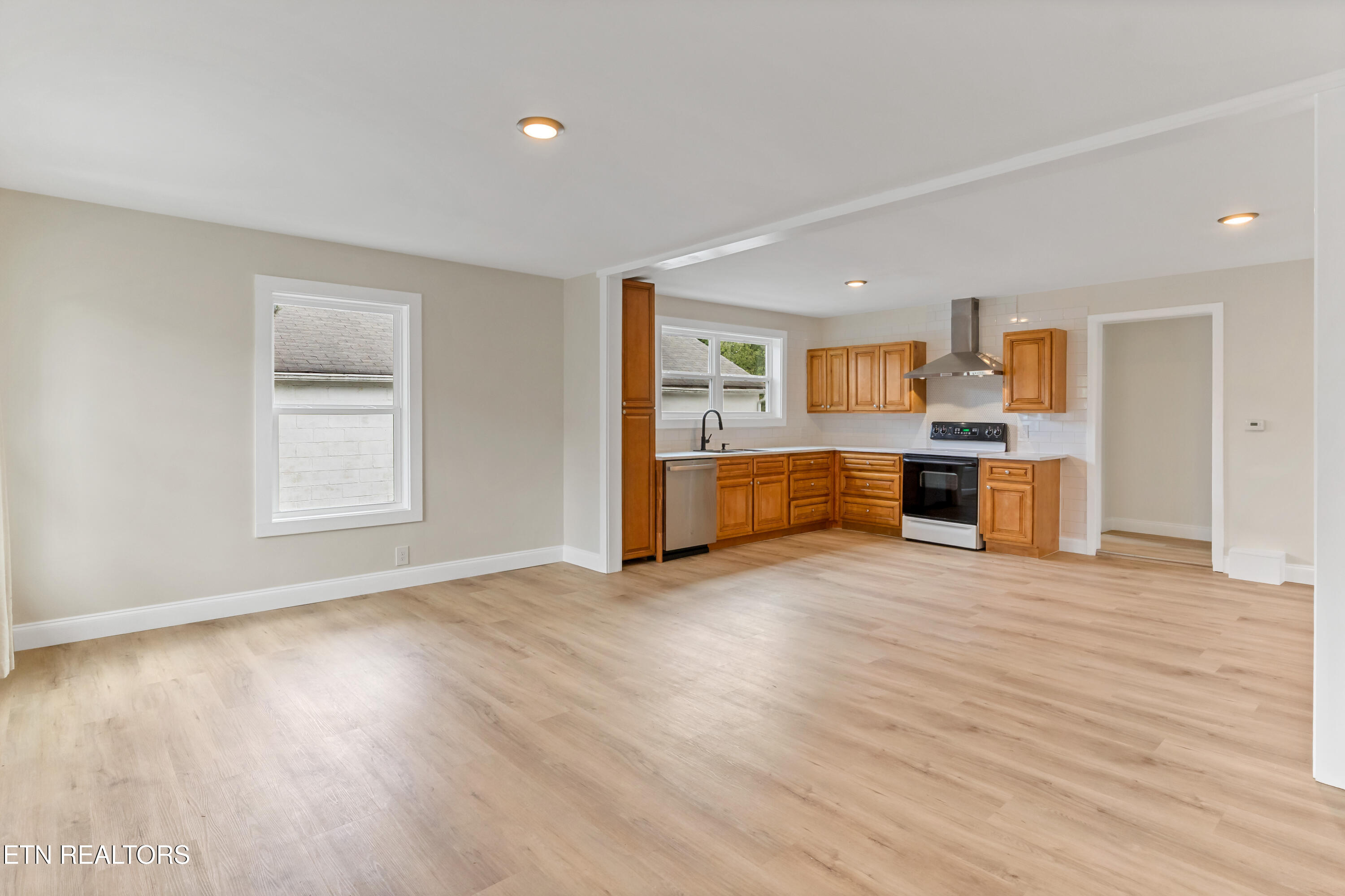 1904 Jourolman Avenue Knoxville TN 37921
