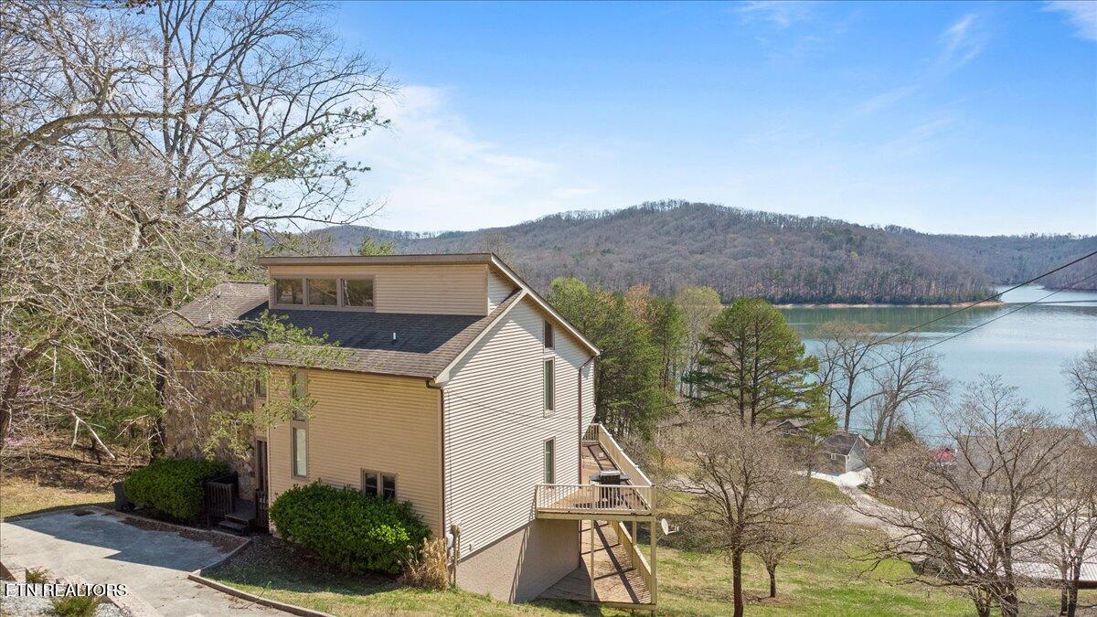 168 Little Buck Lane Lafollette TN 37766