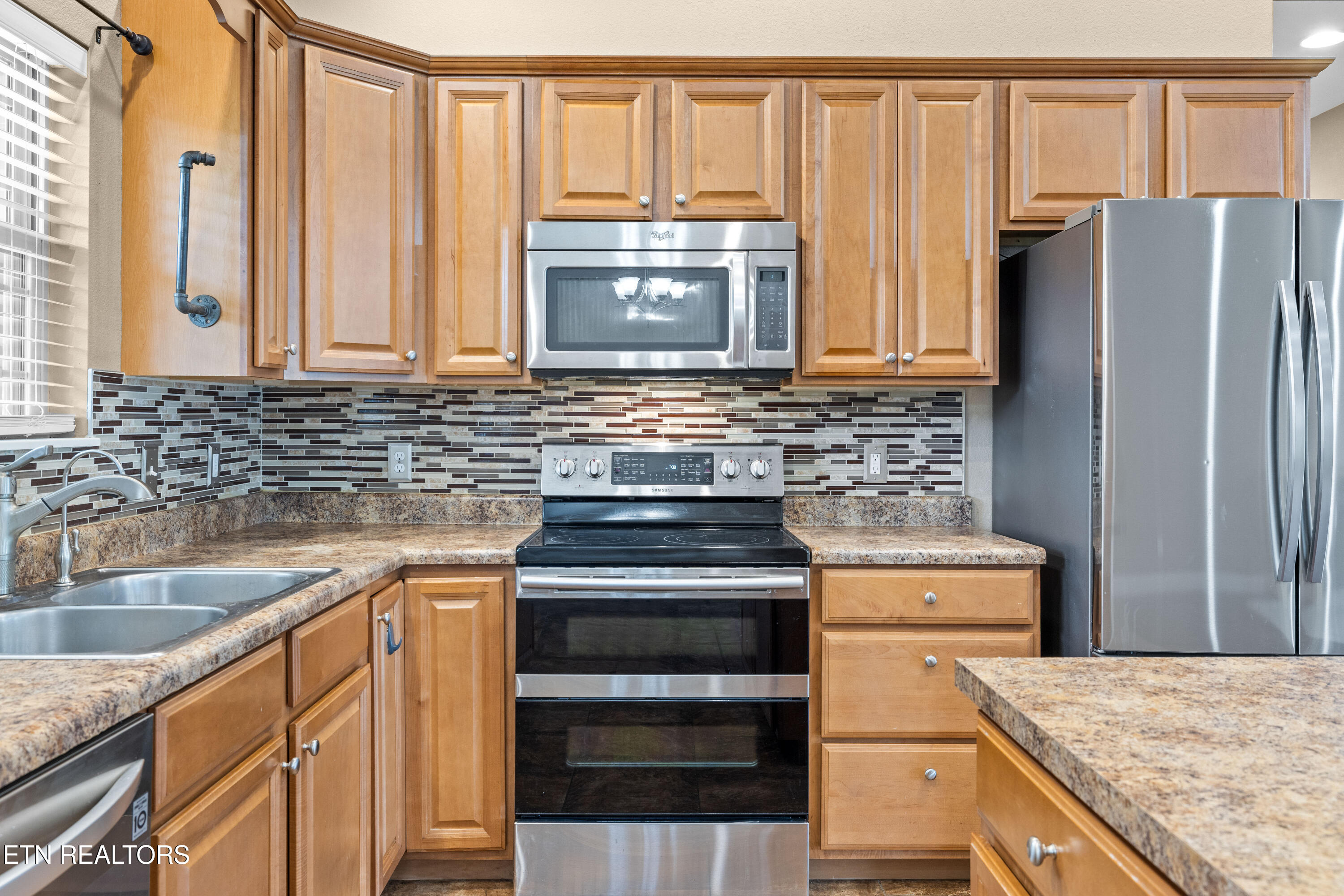 2811 Dalton Drive Sevierville TN 37876