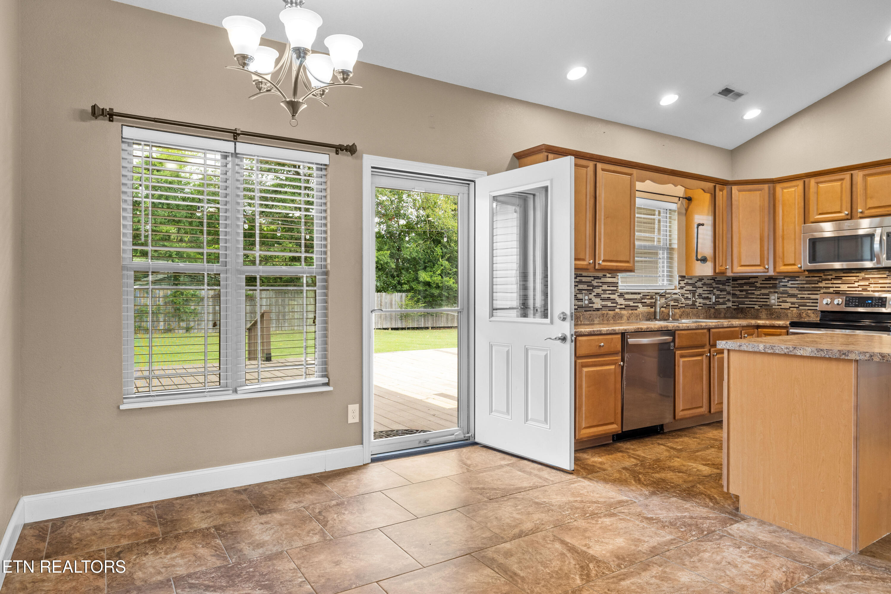 2811 Dalton Drive Sevierville TN 37876