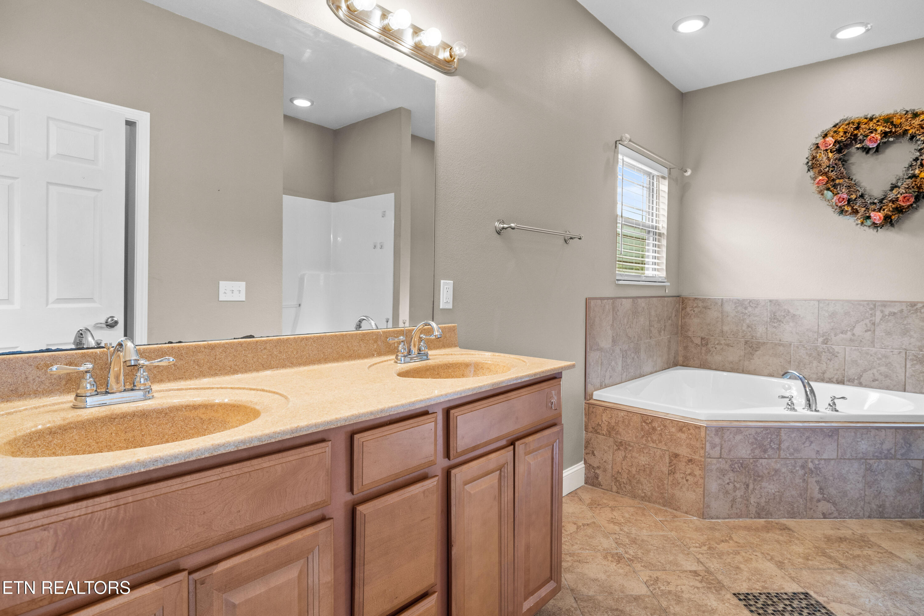 2811 Dalton Drive Sevierville TN 37876