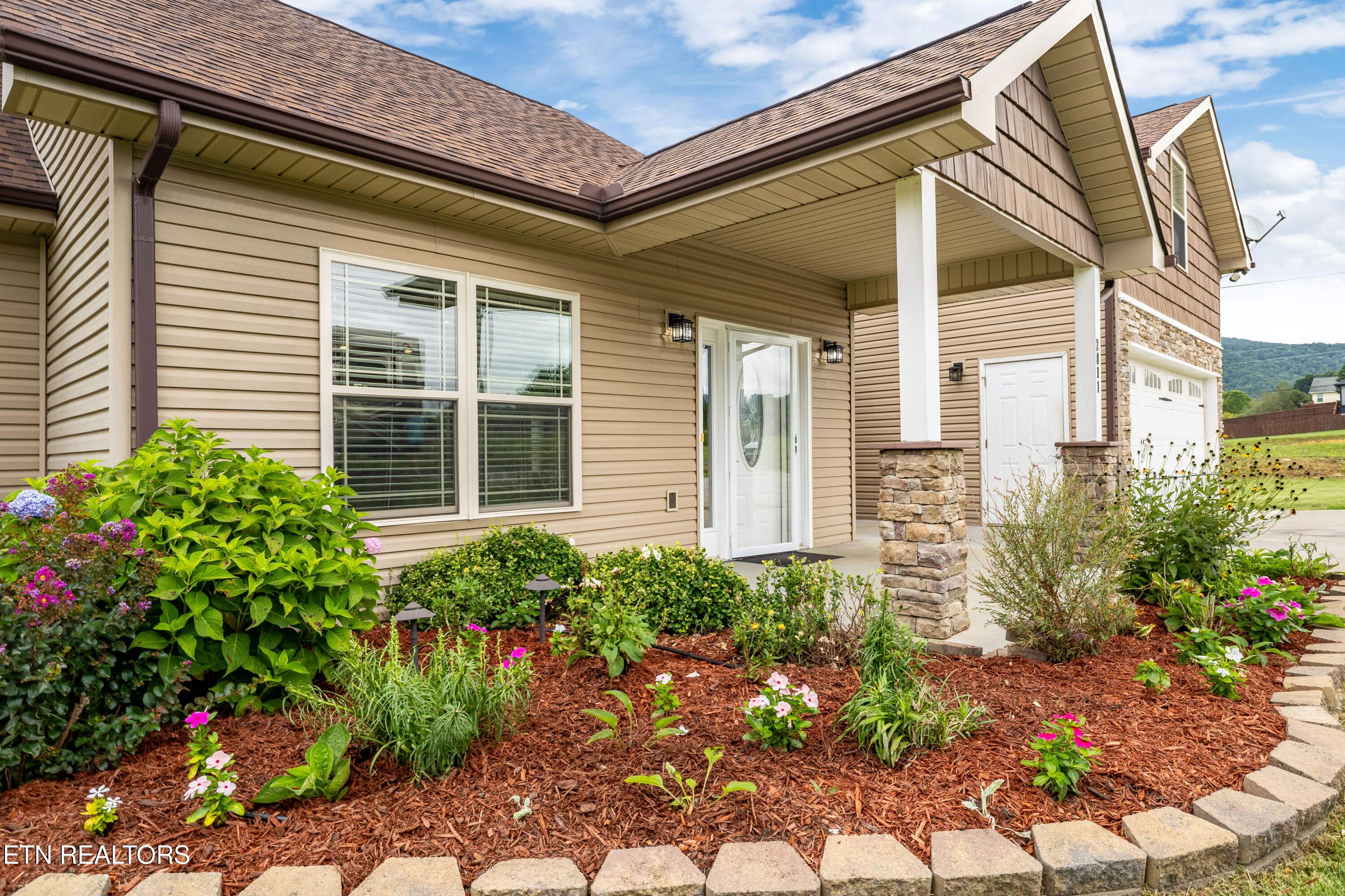 2811 Dalton Drive Sevierville TN 37876