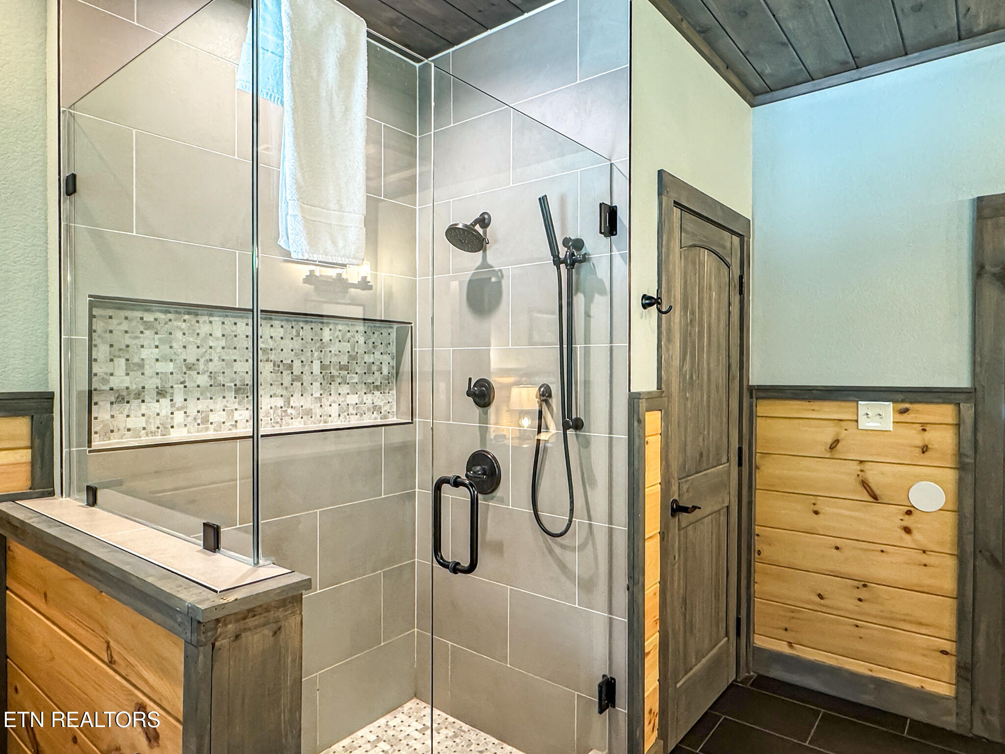 3036 Cloudburst Drive Sevierville TN 37862