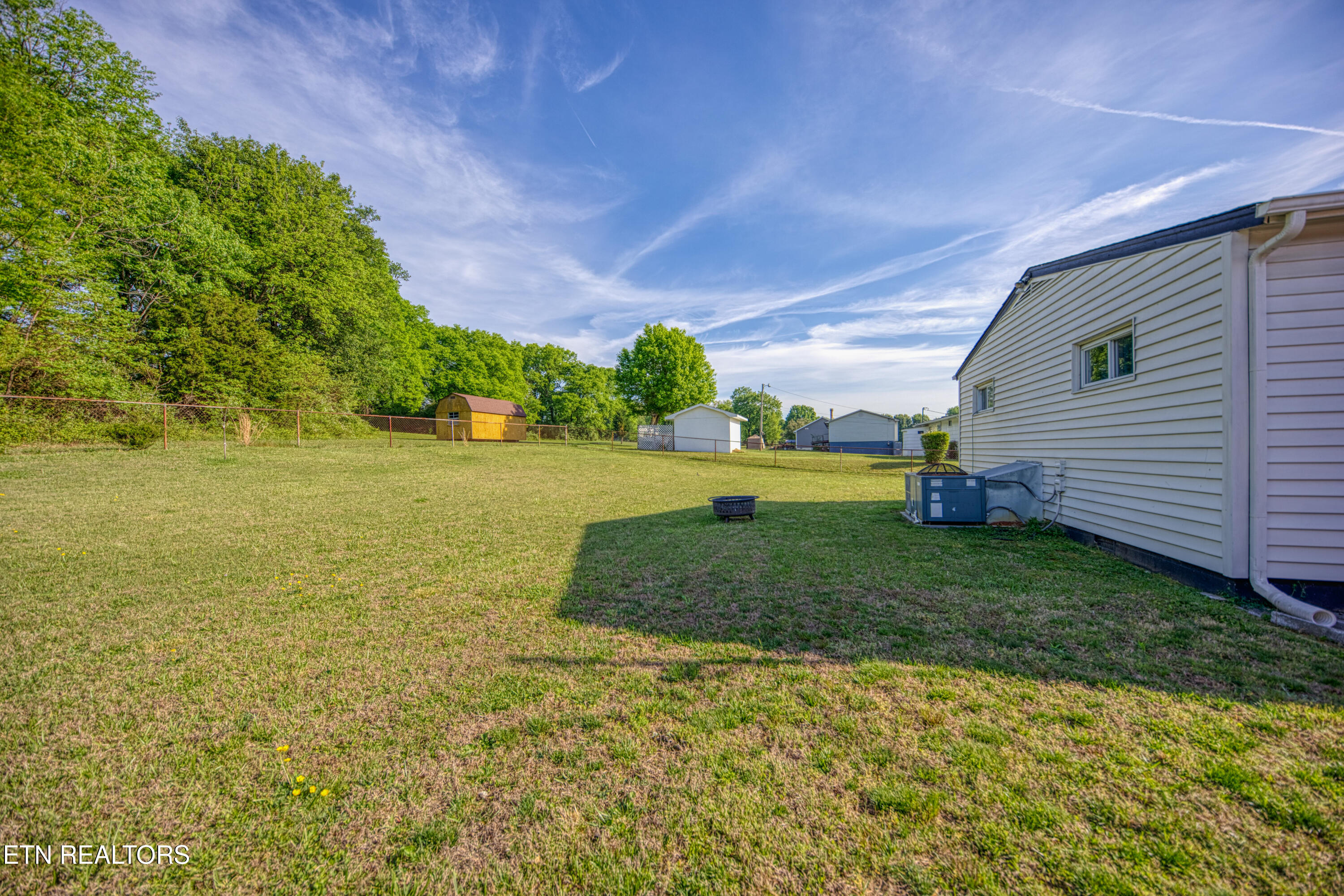 3419 Rockford Boyd Road Rockford TN 37853